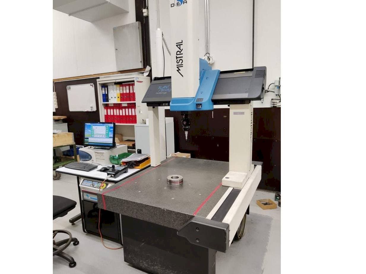 Frontansicht der DEA 70705  Maschine