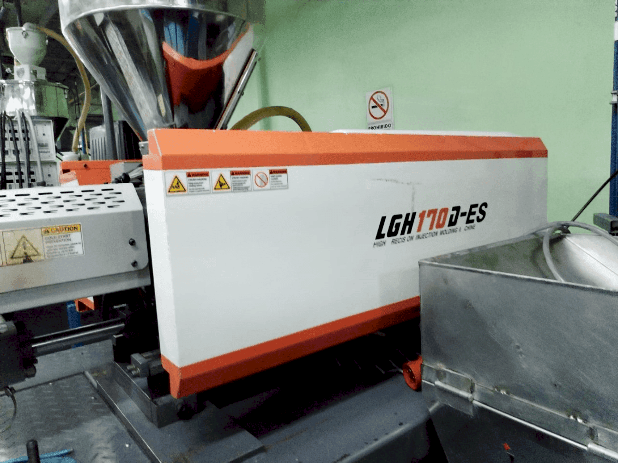 Frontansicht der LS MTRON LGH 170D-ES  Maschine