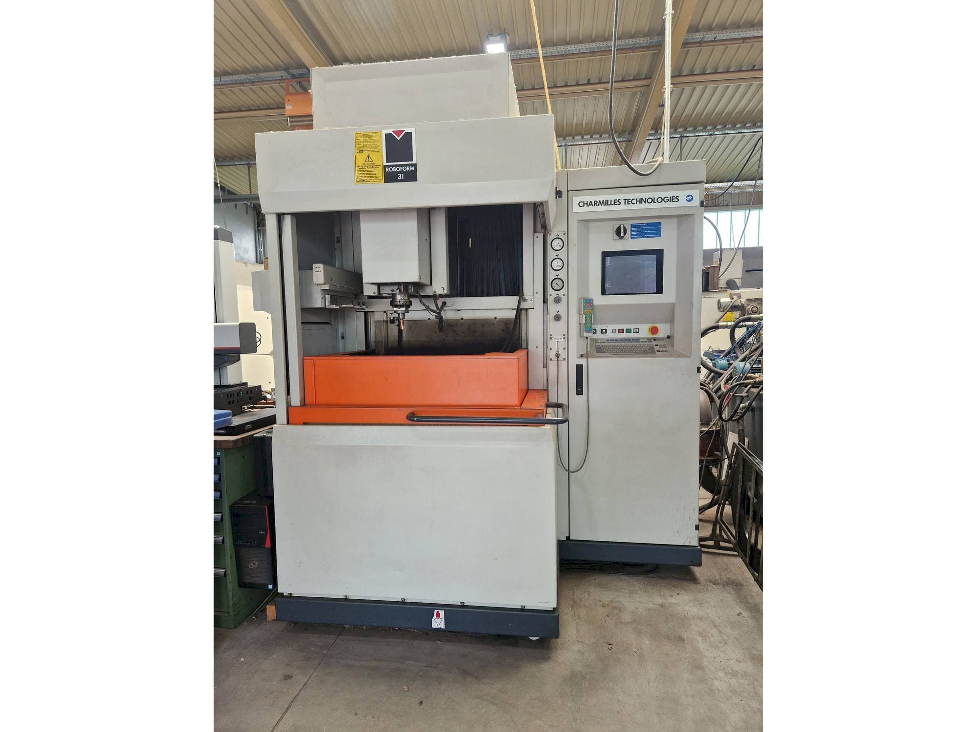 Frontansicht der CHARMILLES Roboform 31  Maschine