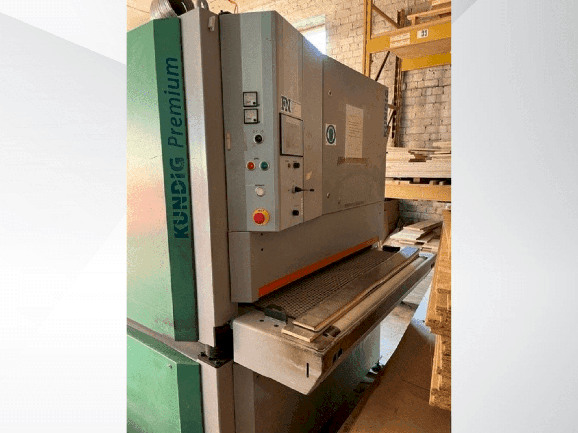 Frontansicht der Kundig Premium-2 1100-RE  Maschine