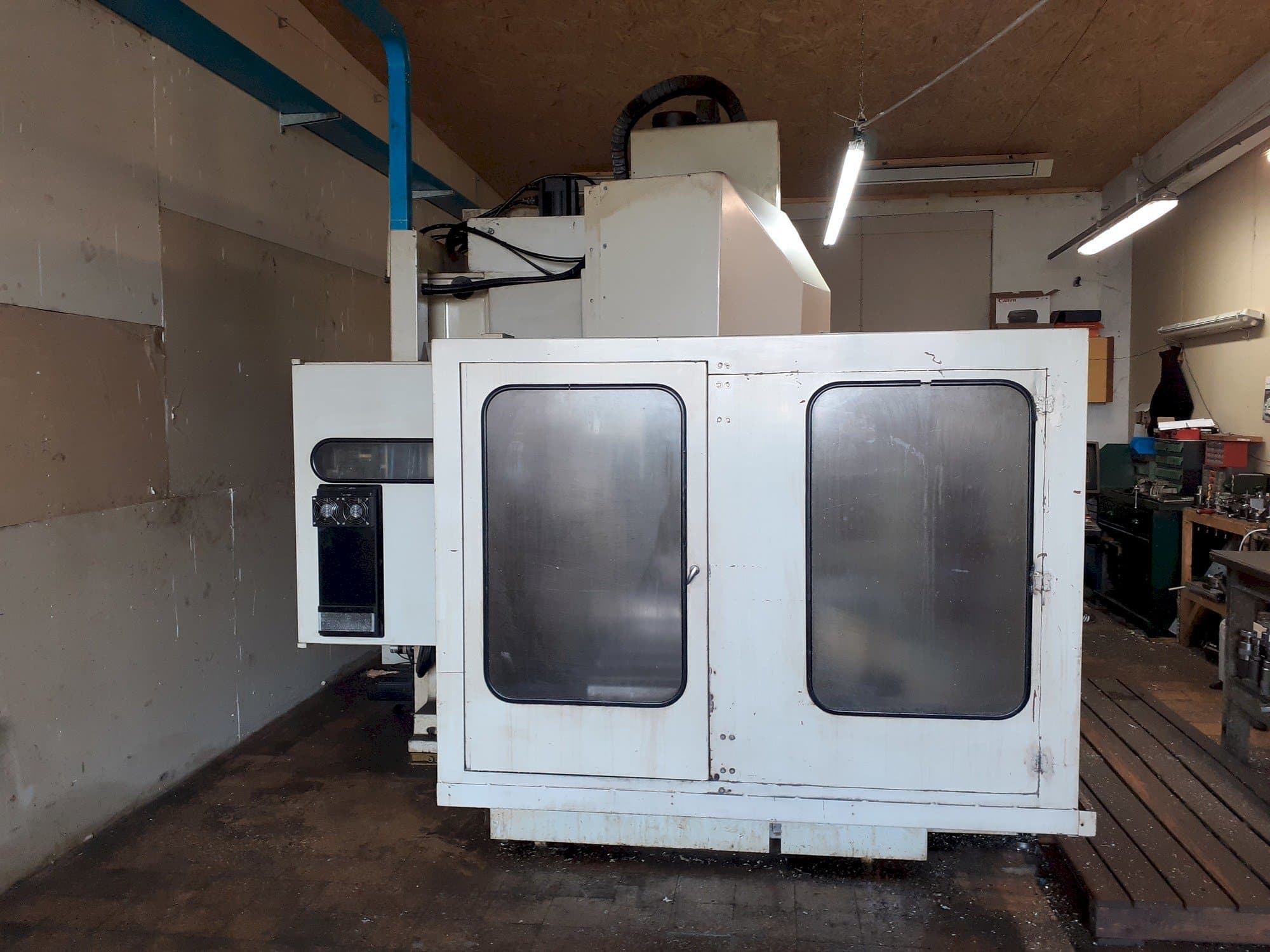 Frontansicht der Hurco BMC 50-P  Maschine