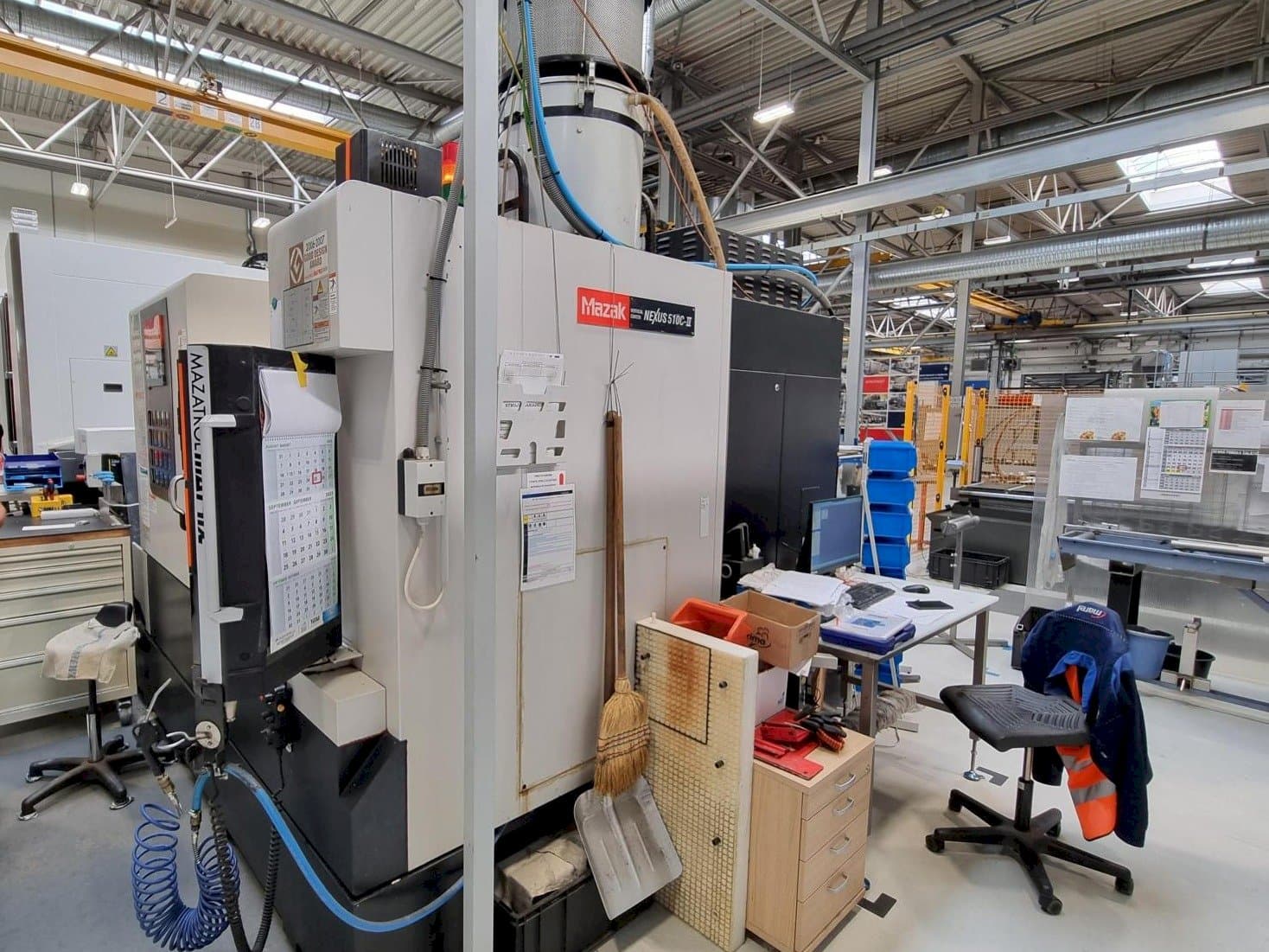 Frontansicht der Mazak Nexus 510C - II Maschine