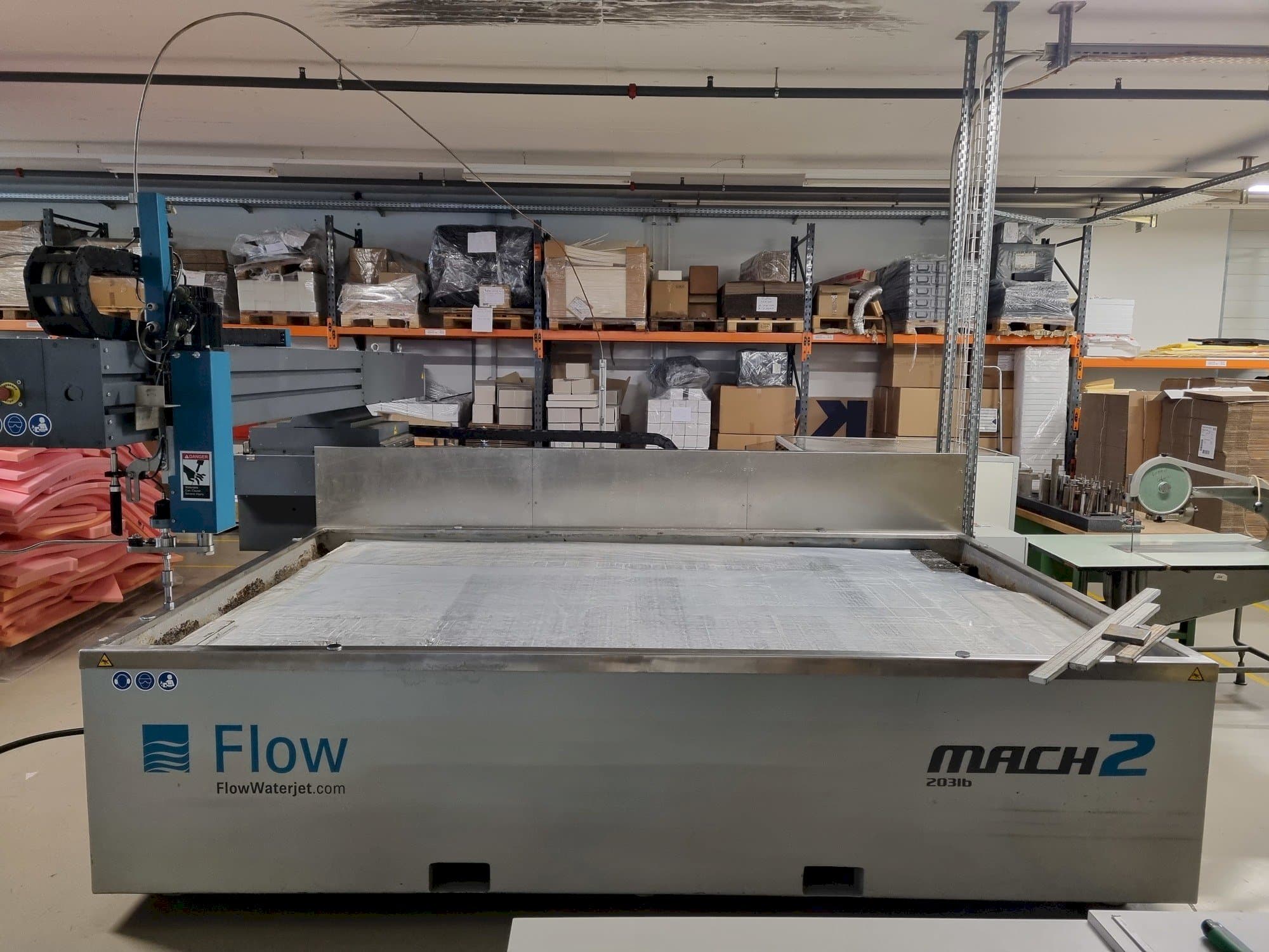 Frontansicht der Flow M2 3120 B  Maschine