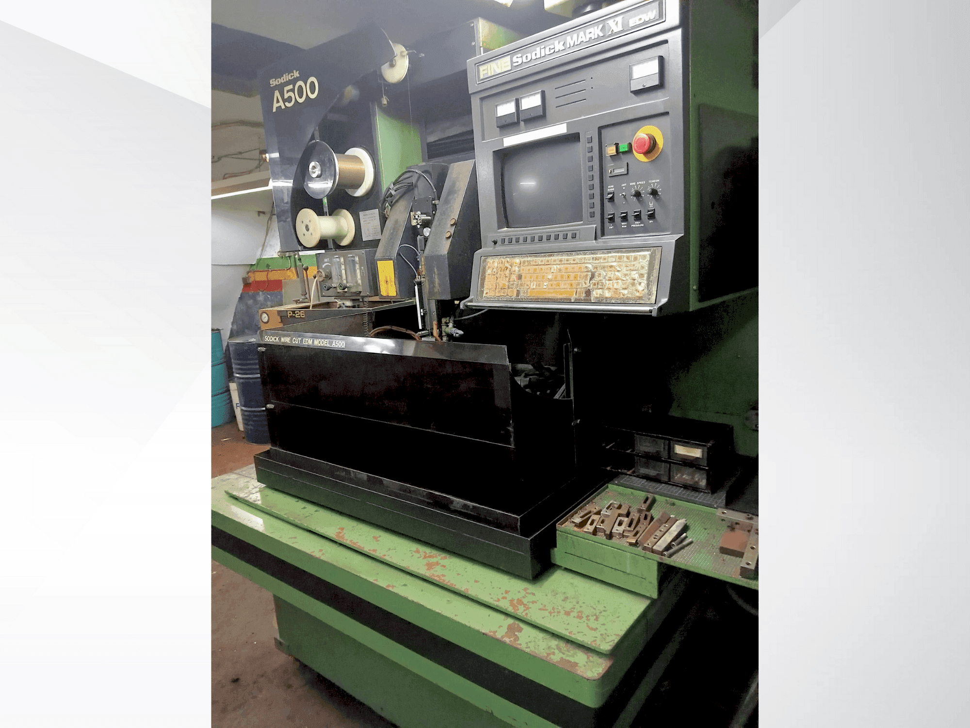 Frontansicht der Sodick A 500  Maschine