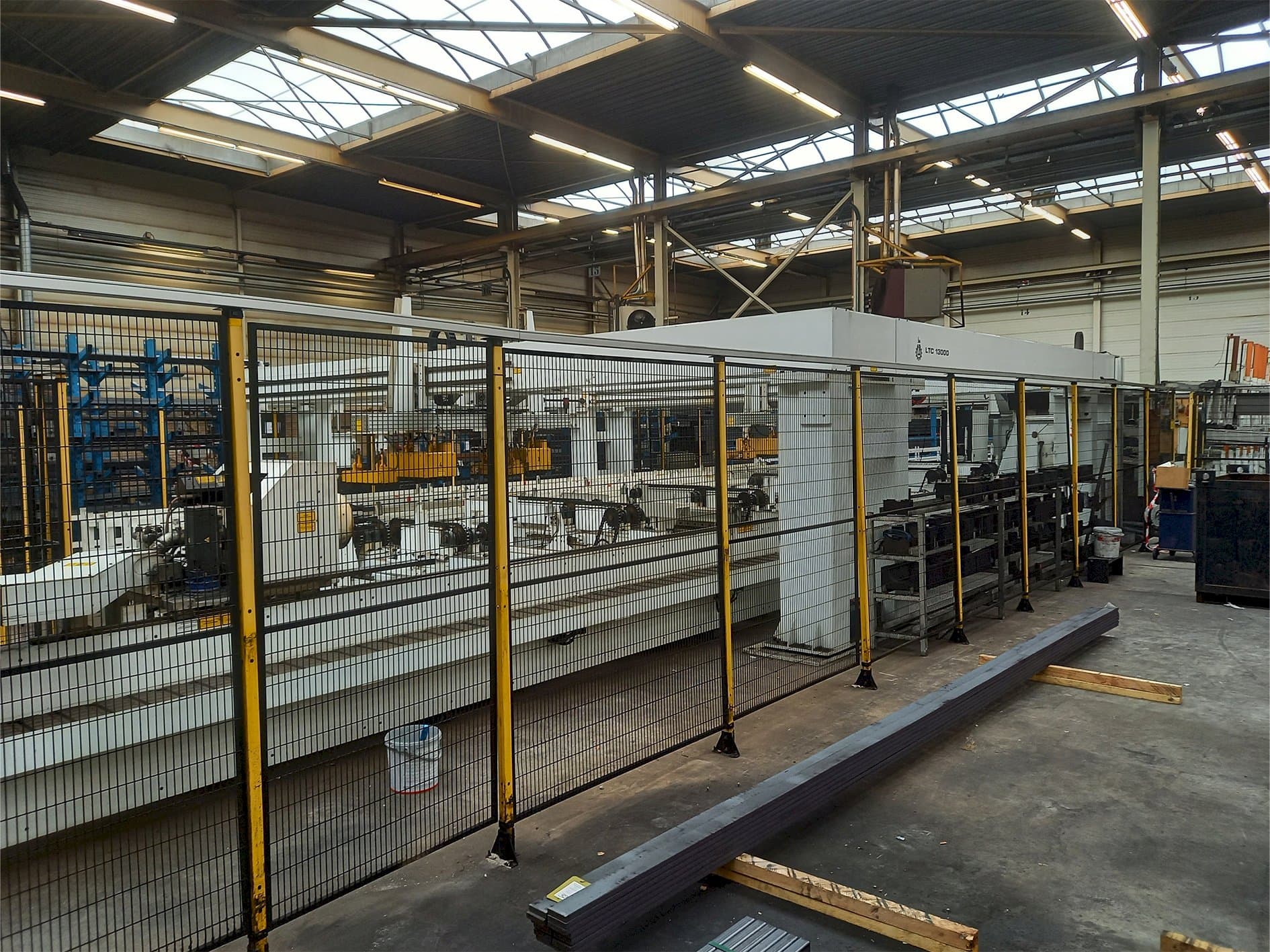 Frontansicht der Balliu  LTC 13000  Maschine