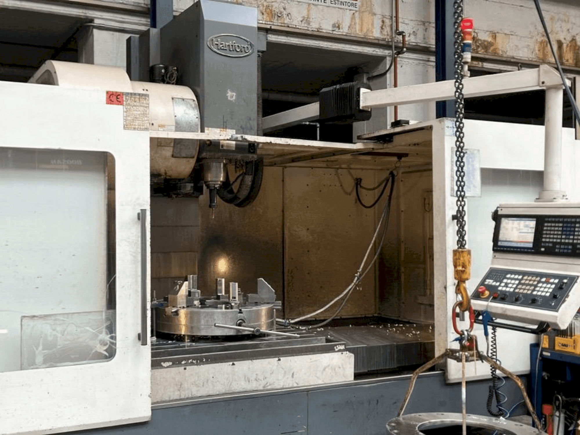 Frontansicht der HARTFORD HCMC 18  Maschine