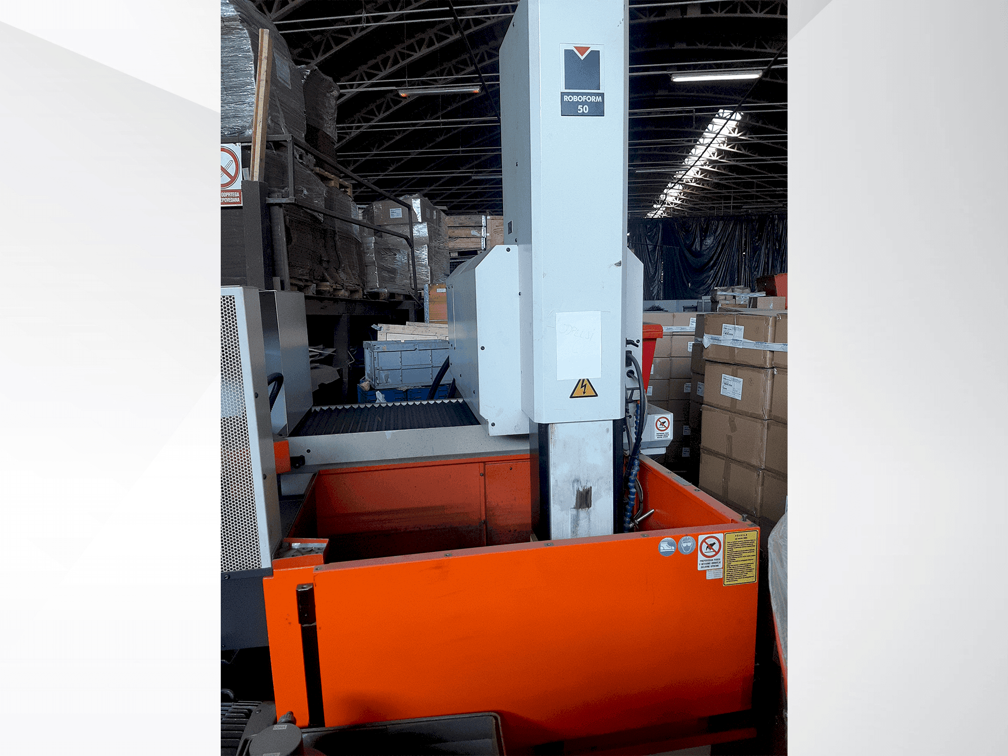 Frontansicht der CHARMILLES ROBOFORM 50  Maschine