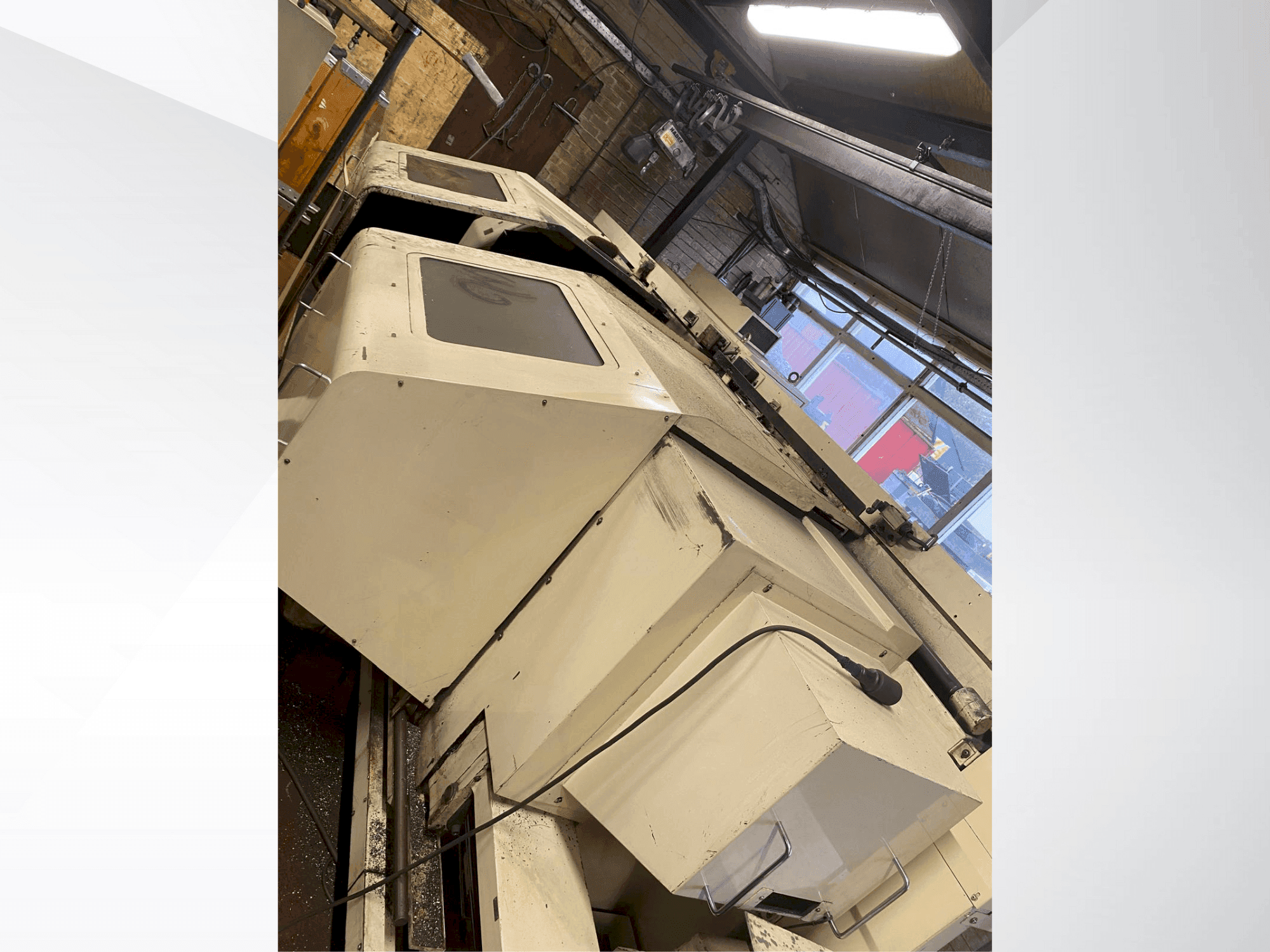 Frontansicht der Okuma LH35-N  Maschine