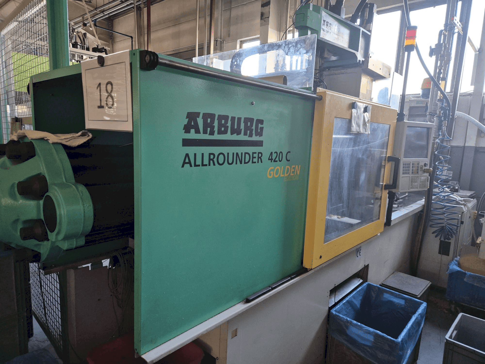 Frontansicht der Arburg Allrounder 420 C 1000-290 Golden Edition  Maschine