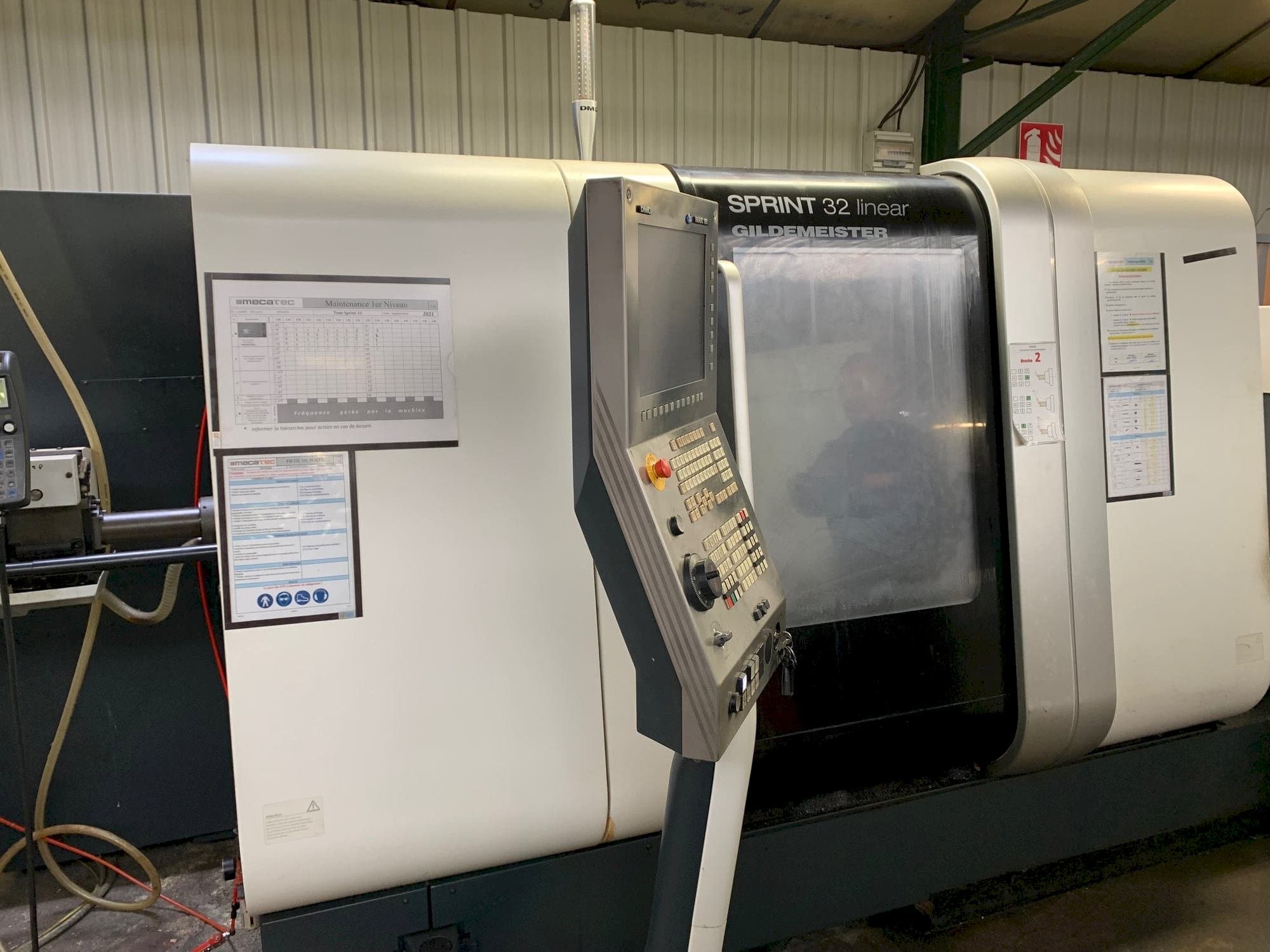 Frontansicht der DMG SPRINT 32 linear  Maschine