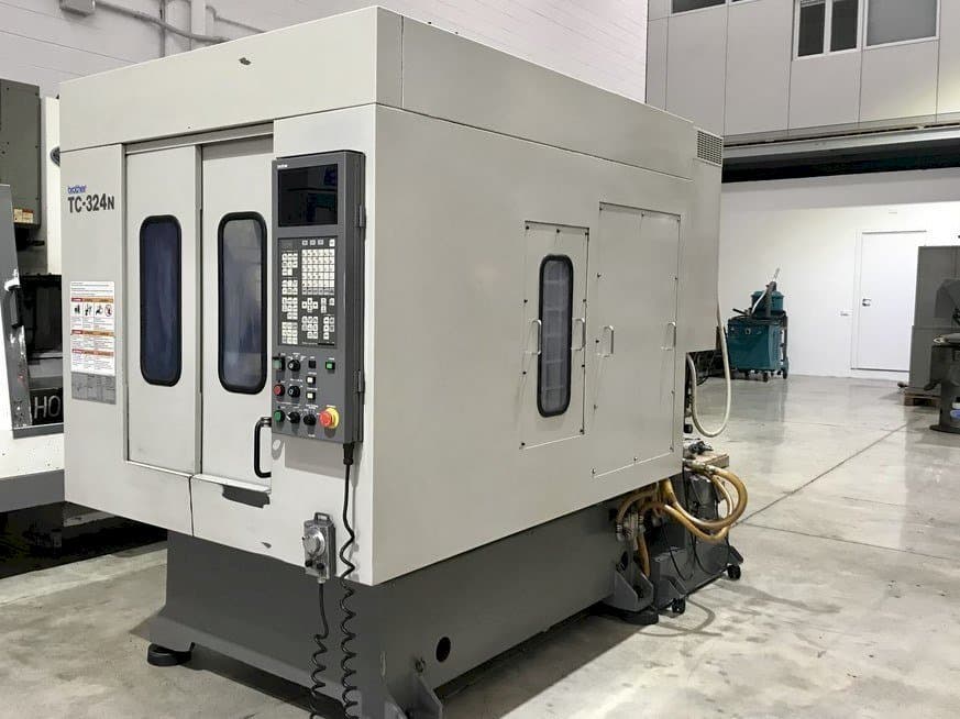 Frontansicht der Brother TC 324N  Maschine