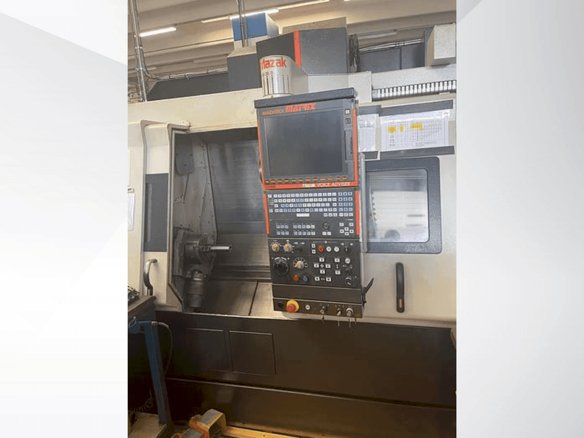 Frontansicht der Mazak INTEGREX 200 IV S  Maschine