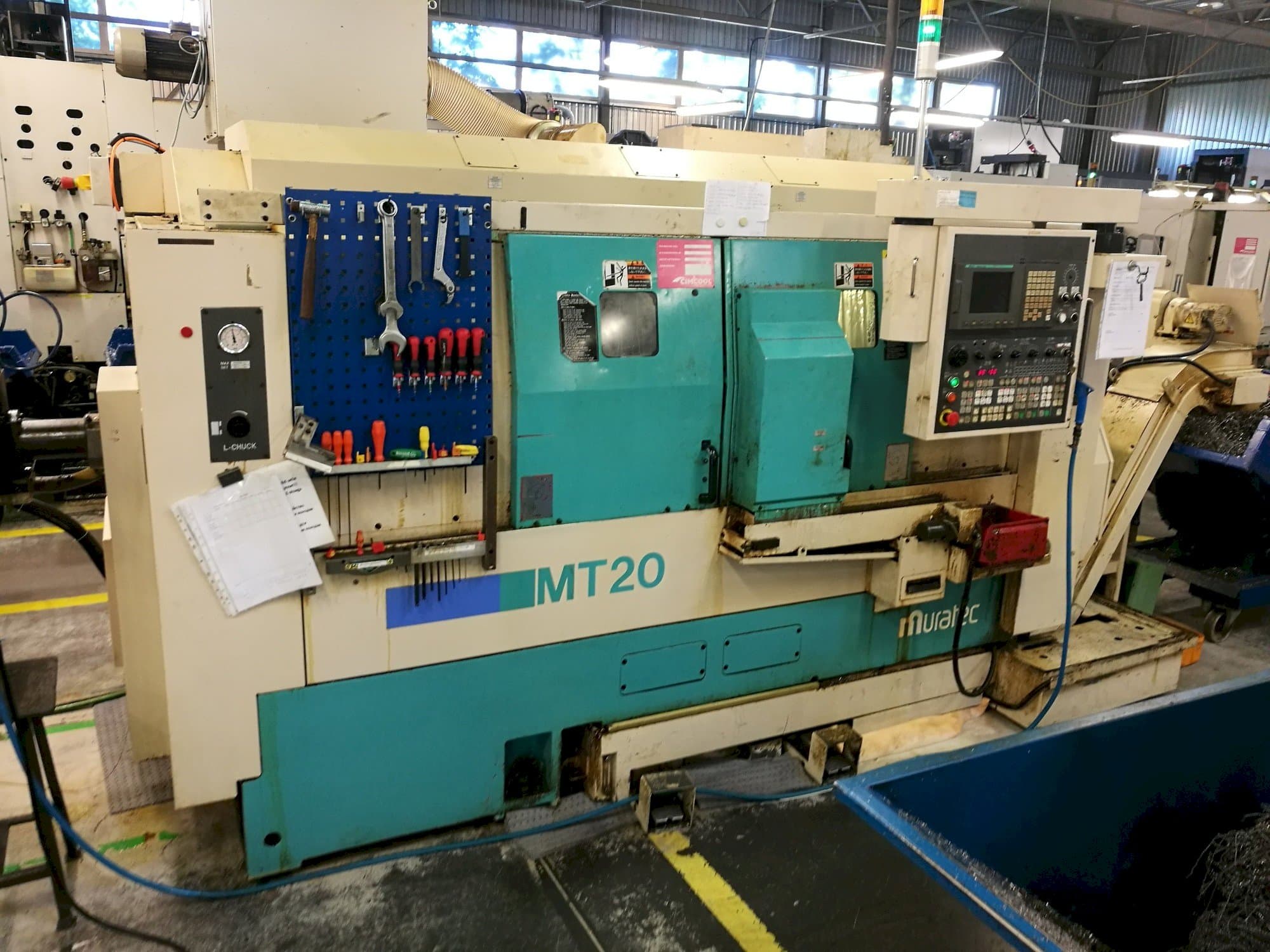 Frontansicht der Muratec MT20  Maschine