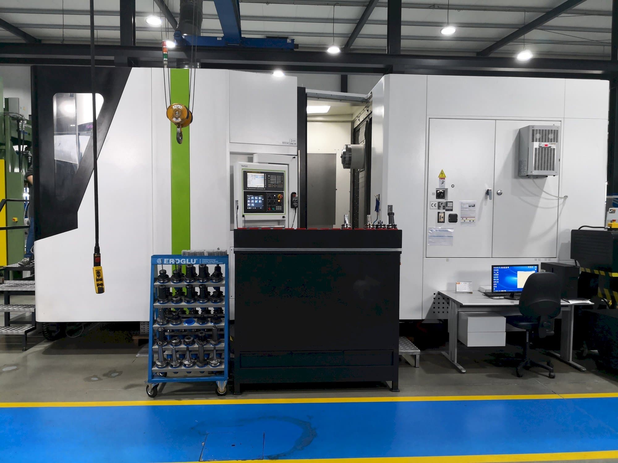 Frontansicht der Hartford HMC-10  Maschine