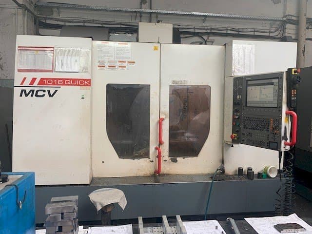 Frontansicht der KOVOSVIT MAS MCV 1016 Quick  Maschine