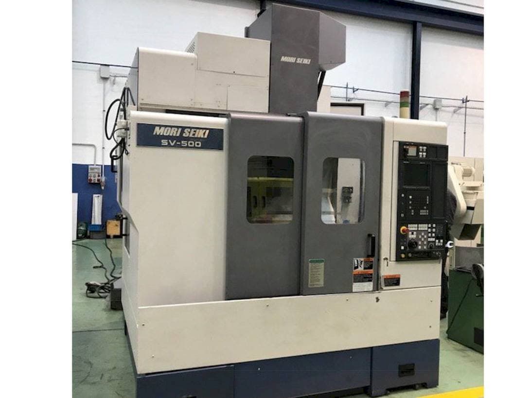 Frontansicht der MORI SEIKI SV-500  Maschine