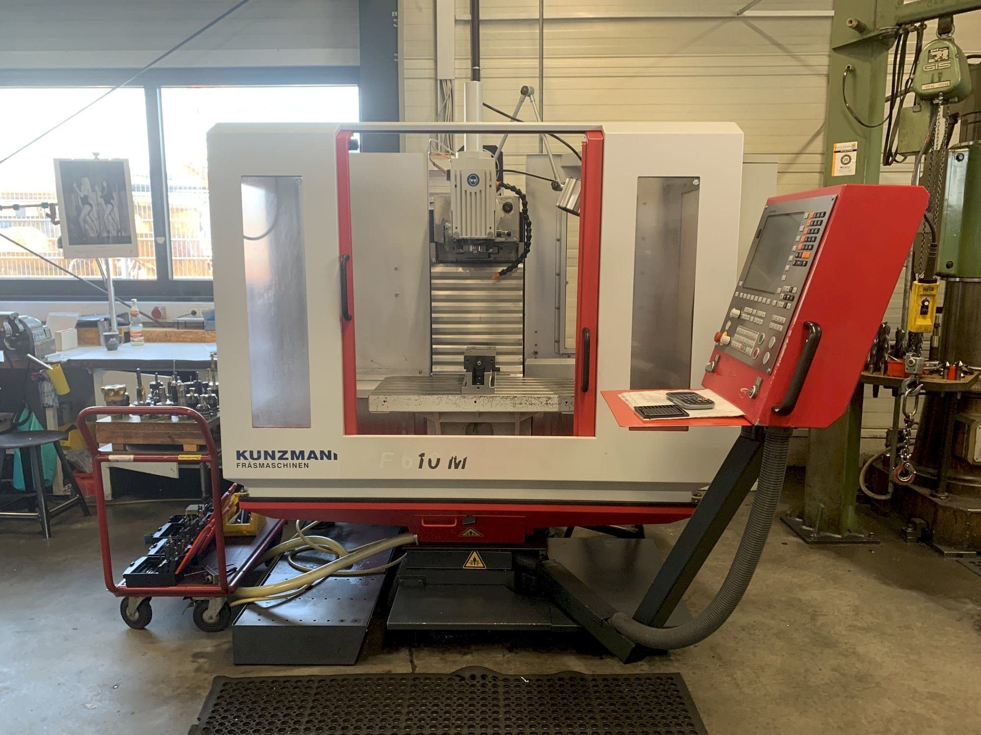 Frontansicht der KUNZMANN WF 610 M Maschine