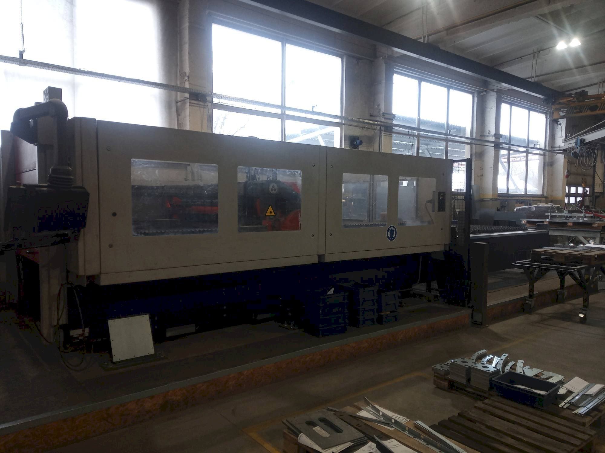 Frontansicht der Bystronic Bysprint 3015  Maschine