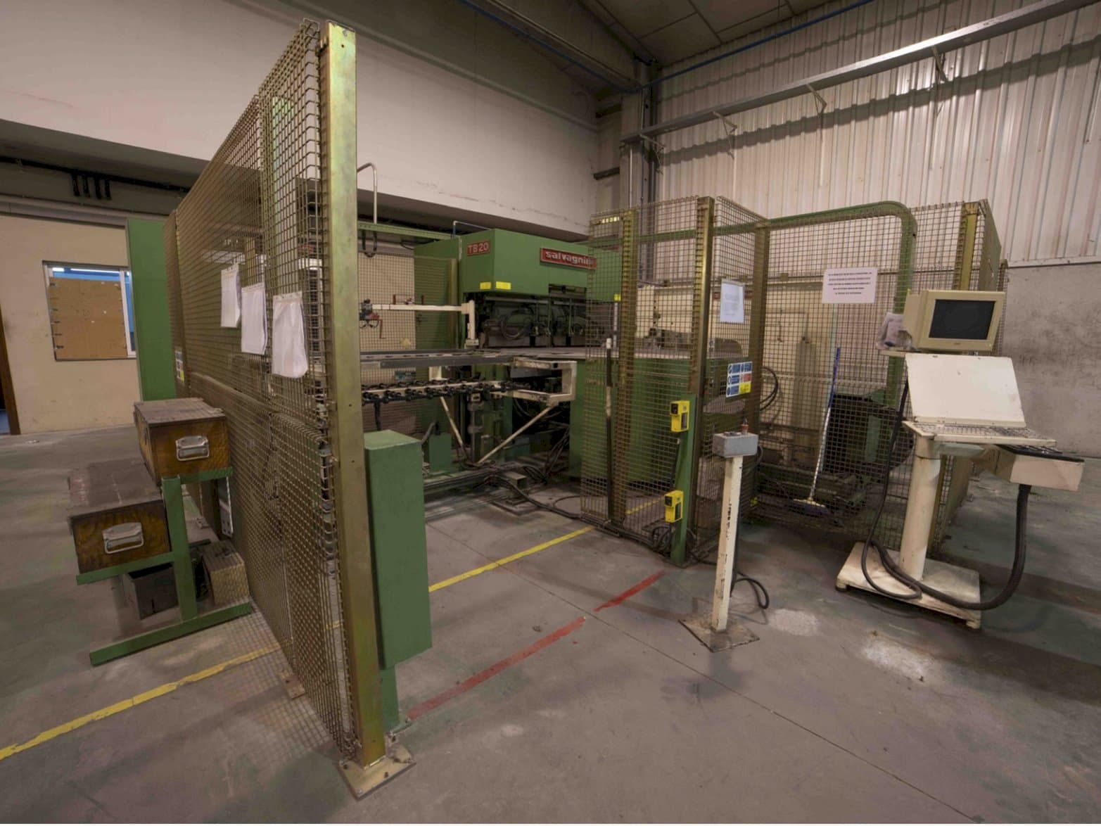 Frontansicht der Salvagnini TB20  Maschine