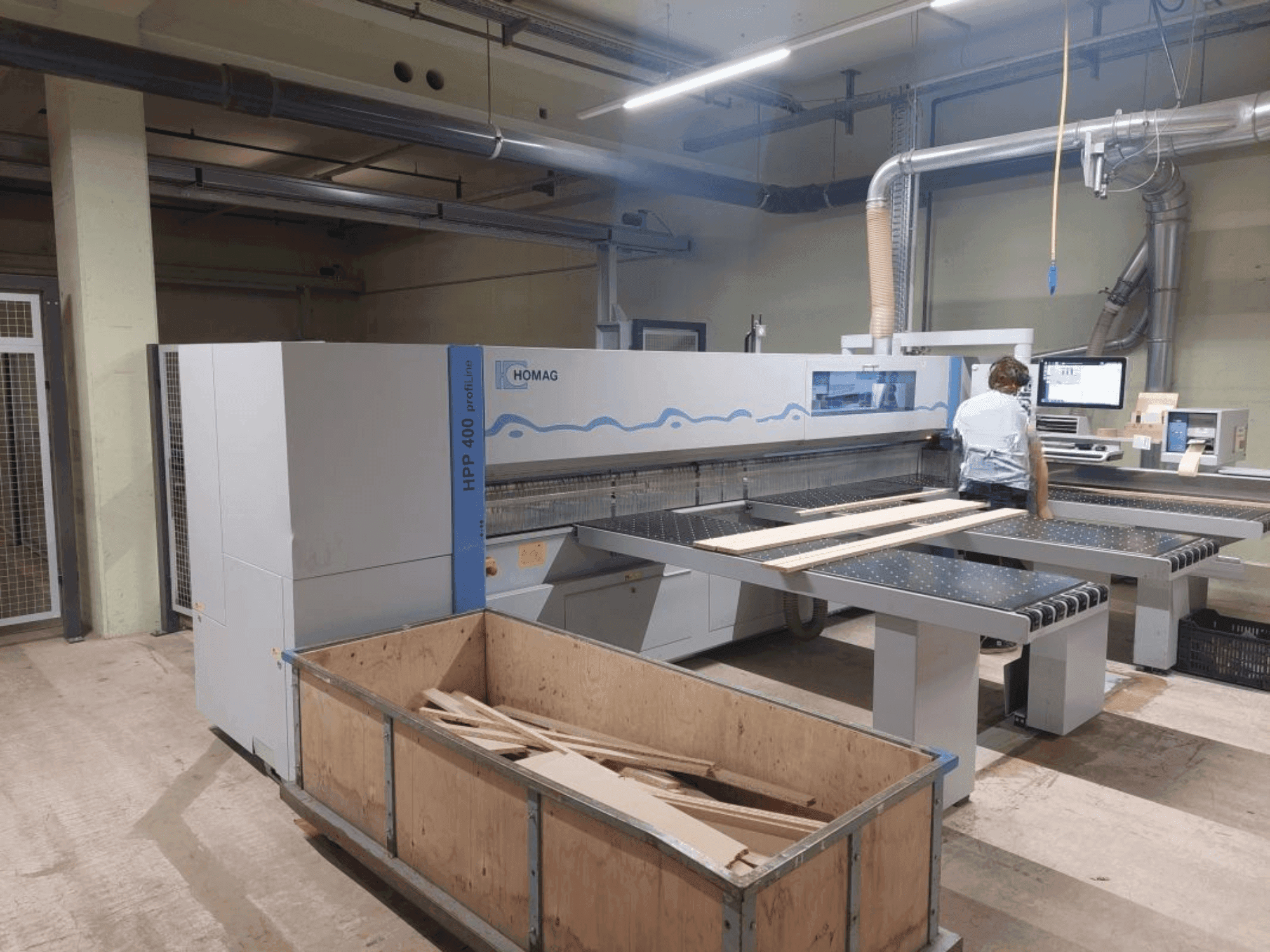 Frontansicht der HOMAG HPP 400 profiLine  Maschine