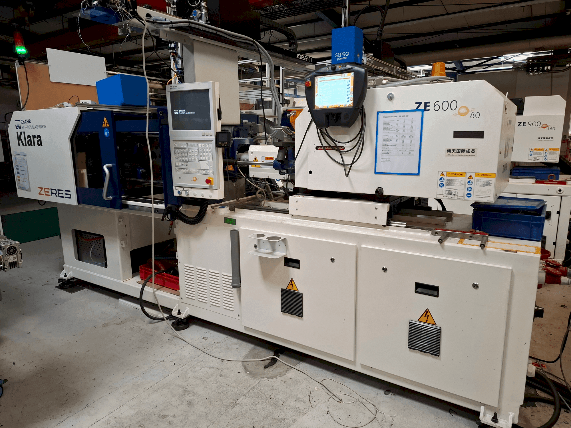 Frontansicht der HAITIAN ZHAFIR Zeres ZE600  Maschine