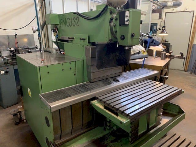 Frontansicht der INTOS FNGJ32  Maschine