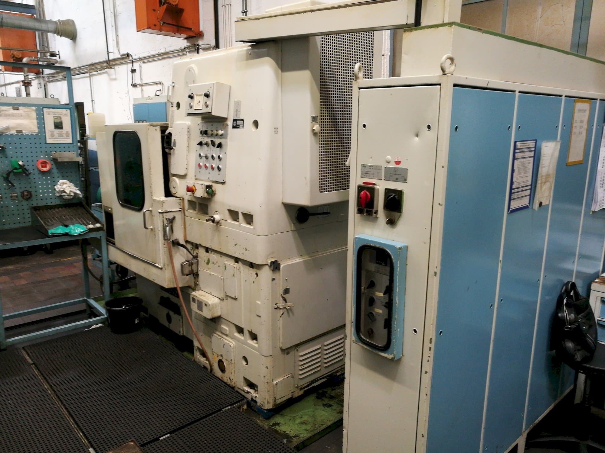 Frontansicht der LORENZ LS400  Maschine