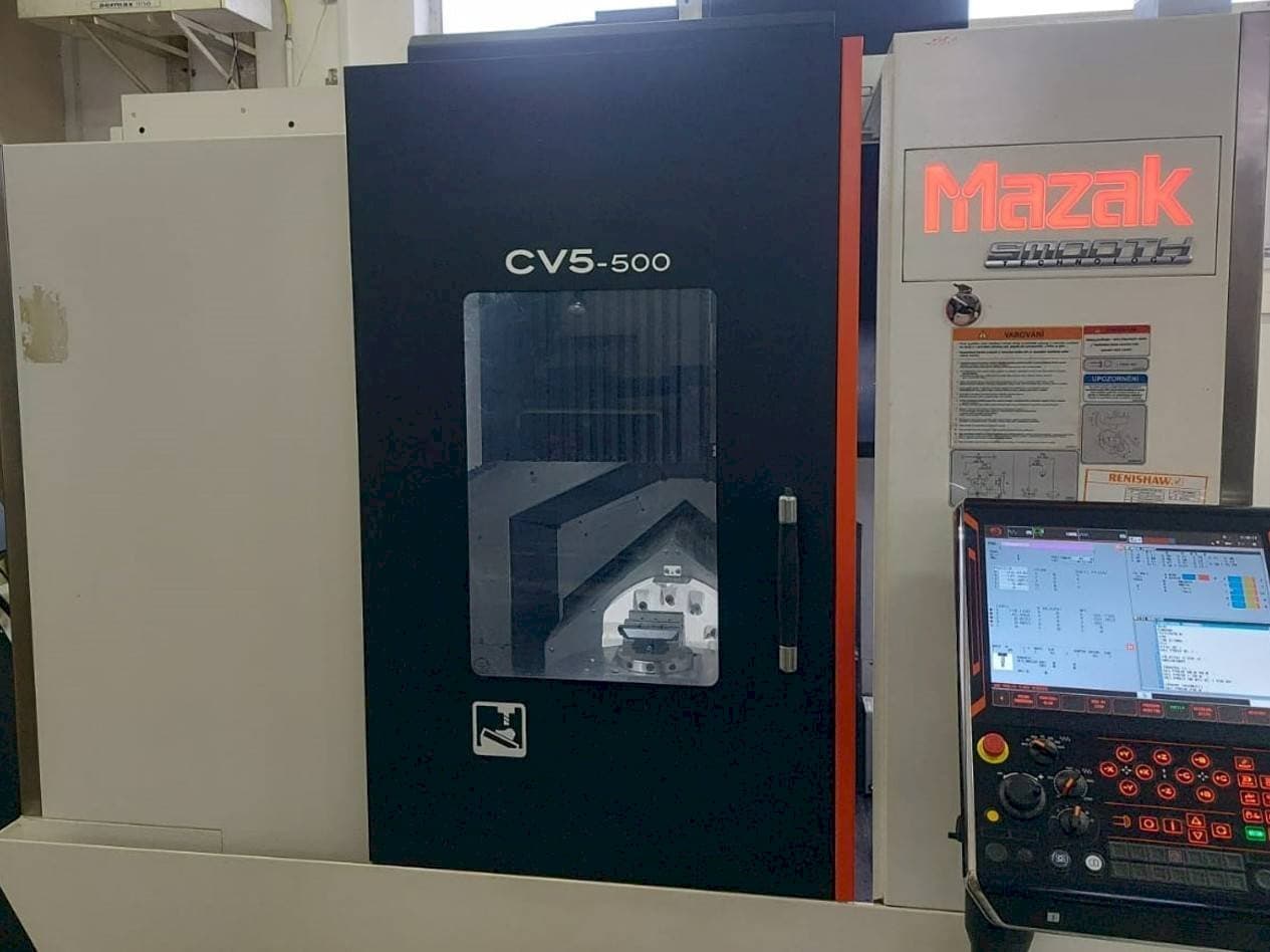 Frontansicht der Mazak CV5-500  Maschine