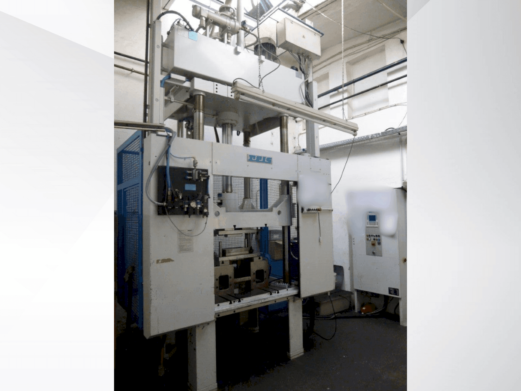 Frontansicht der Reis SEP10-30 DIII  Maschine