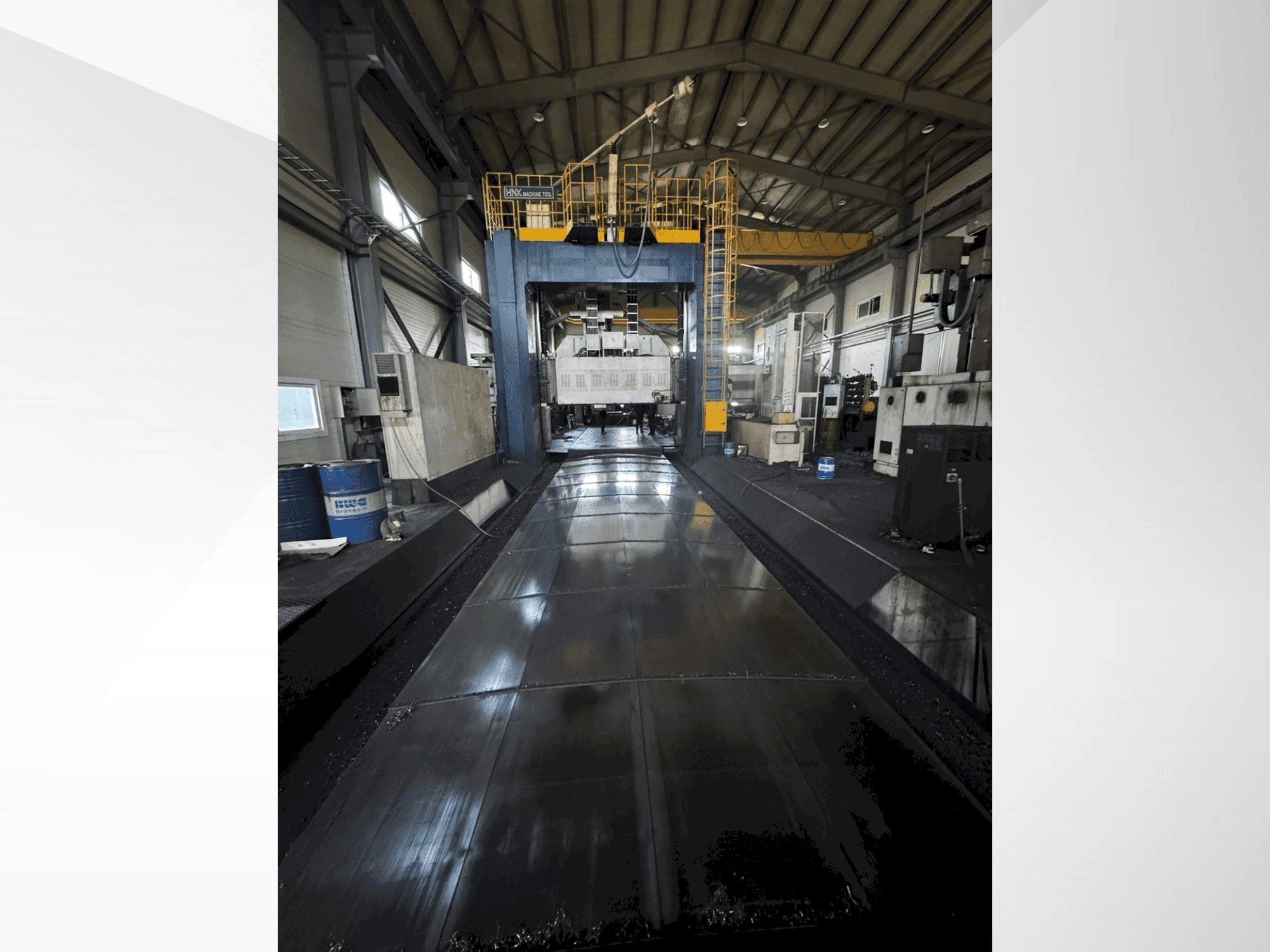 Frontansicht der HNK HPM 30M  Maschine