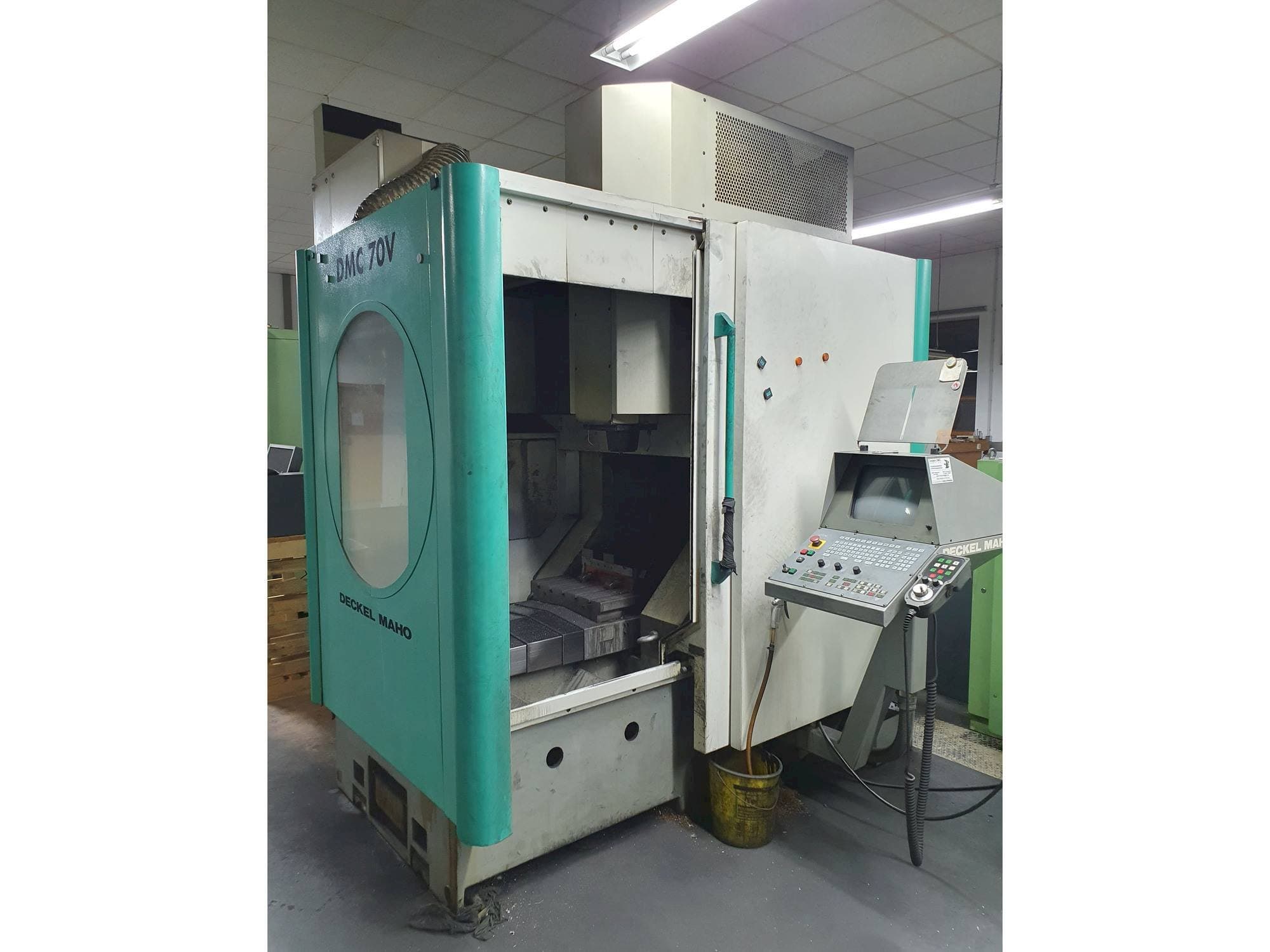 Frontansicht der DMG DMC 70 V  Maschine