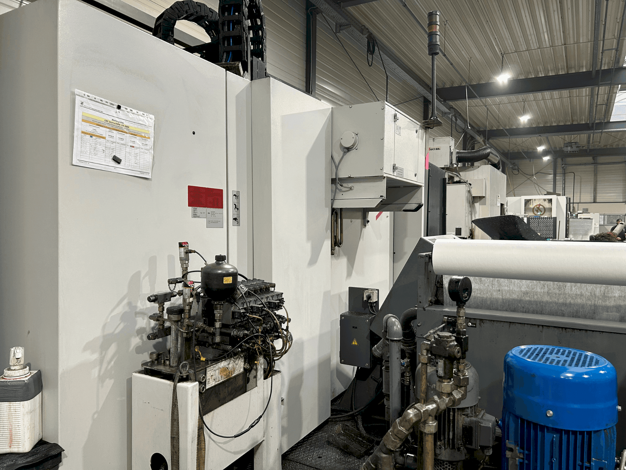 Frontansicht der STAMA MC 326 TWIN  Maschine