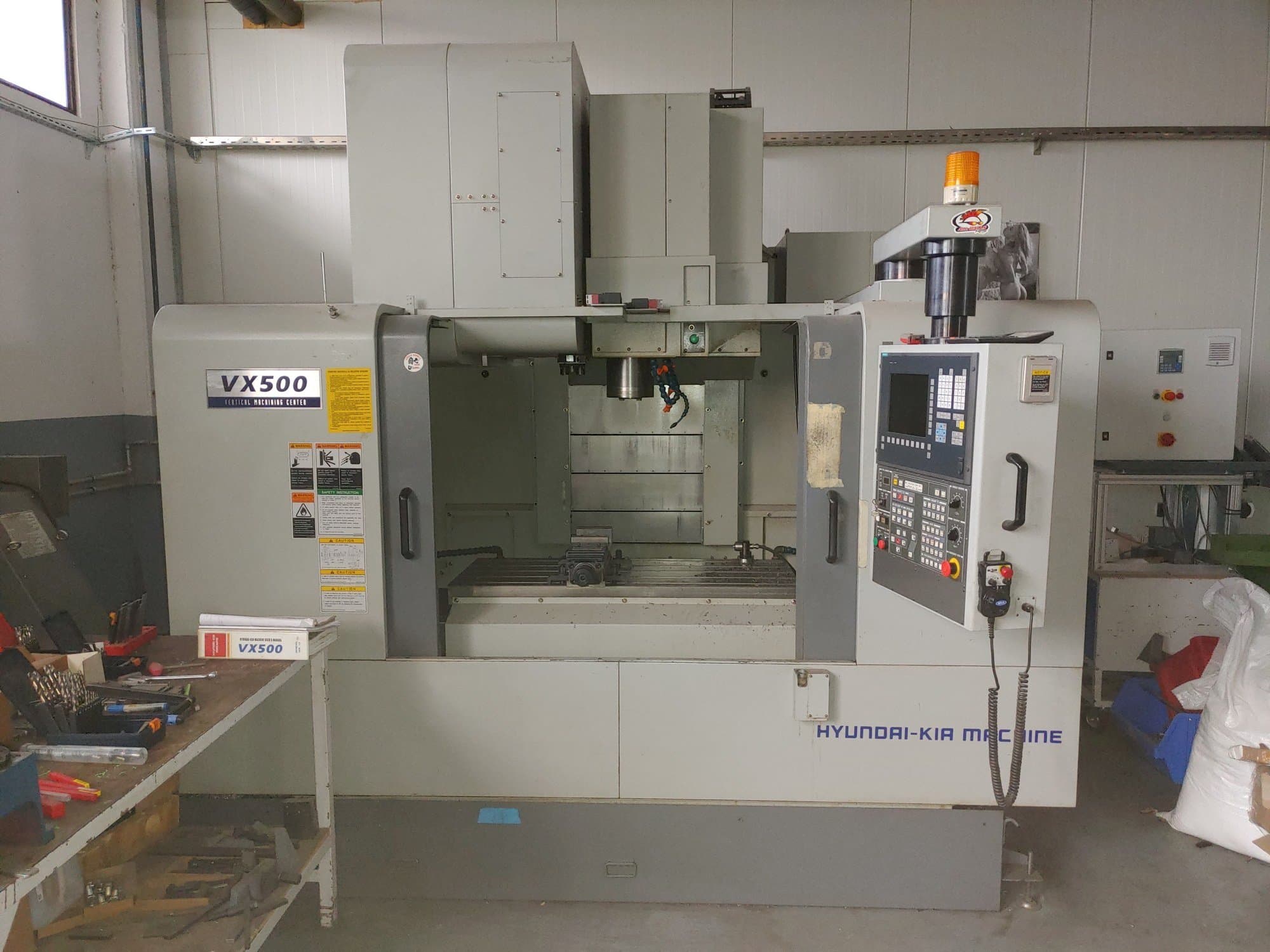 Frontansicht der Hyundai Kia VX 500  Maschine