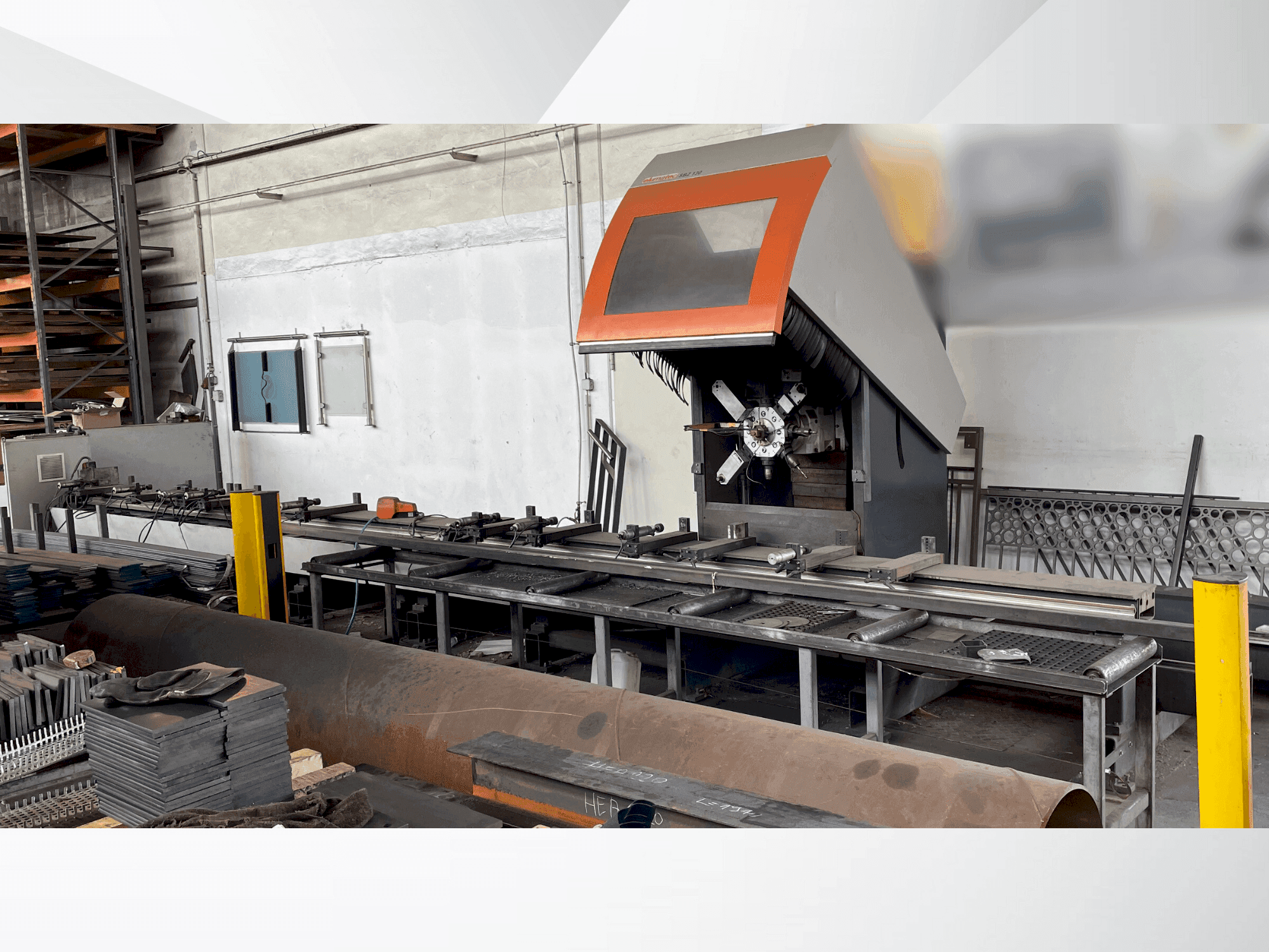 Frontansicht der Elumatec SBZ 130  Maschine