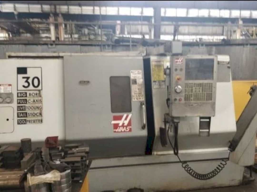Frontansicht der HAAS SL-30BTHE  Maschine