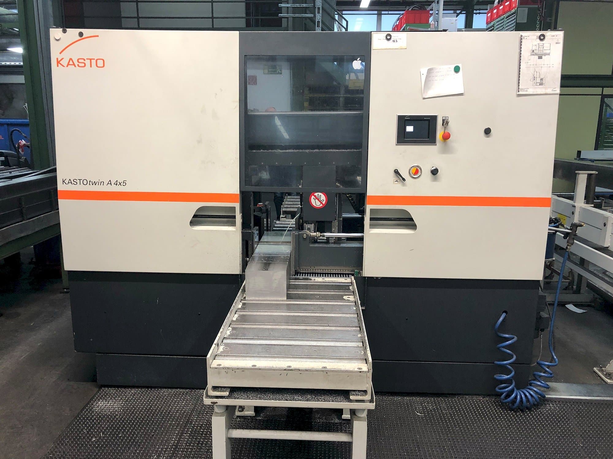 Frontansicht der KASTO Twin A4x5  Maschine