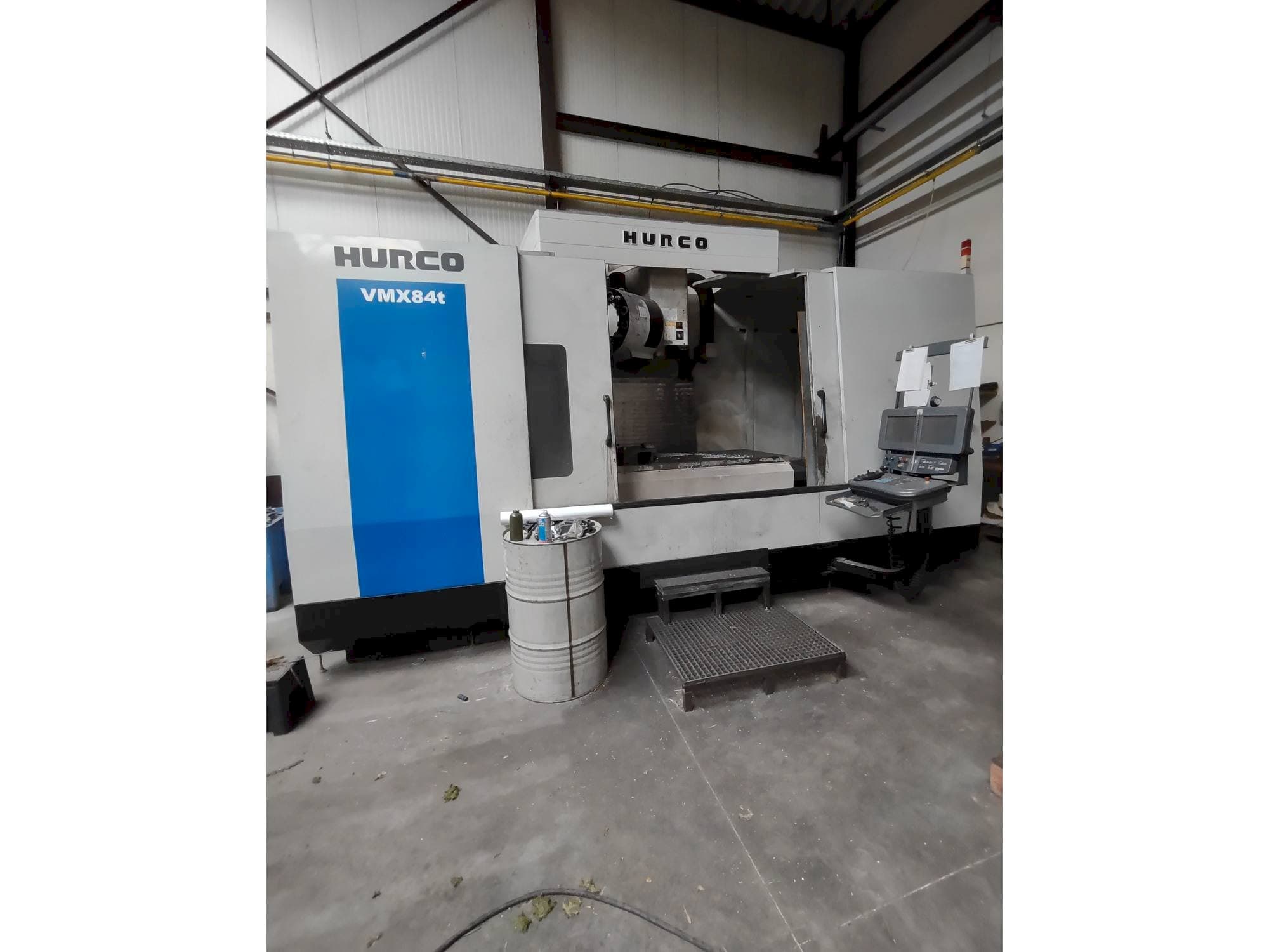 Frontansicht der Hurco VMX 84t  Maschine