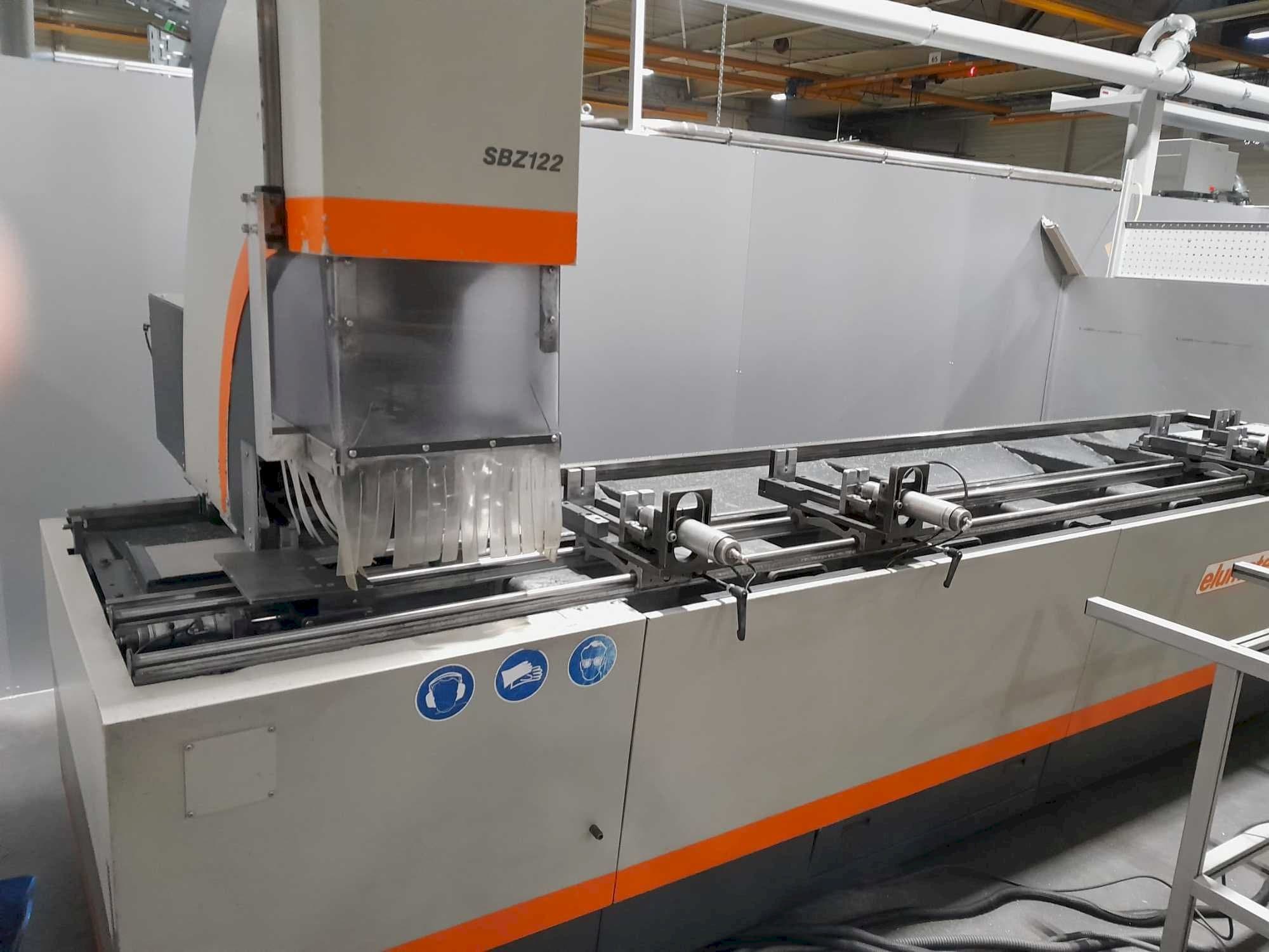Frontansicht der Elumatec SBZ 122  Maschine