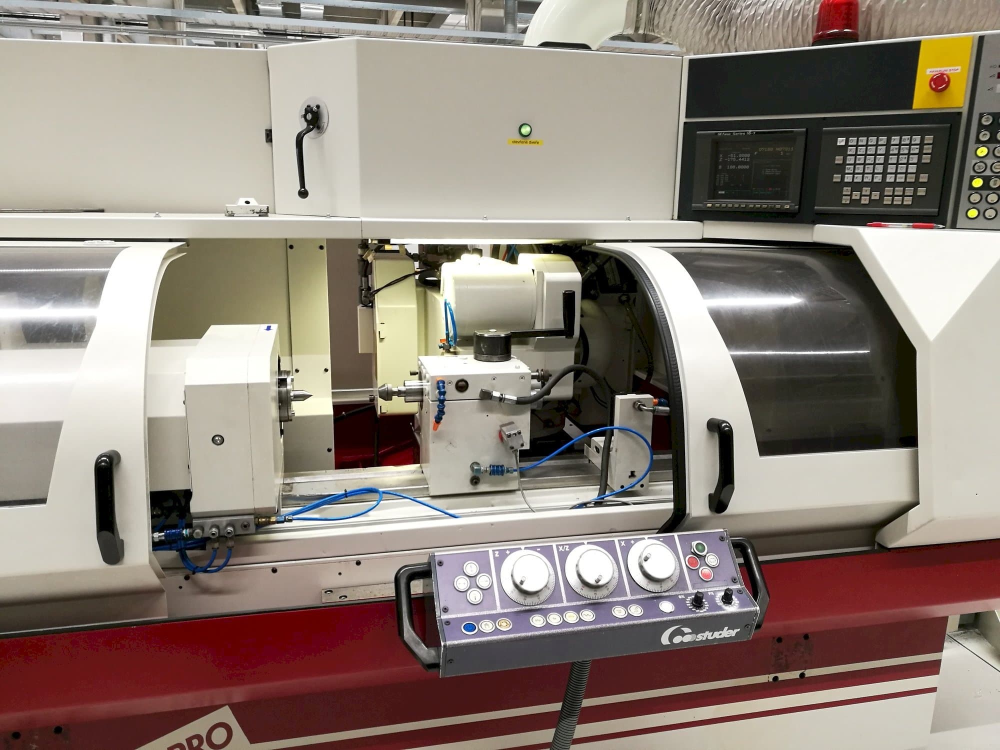 Frontansicht der STUDER  S30 lean PRO  Maschine