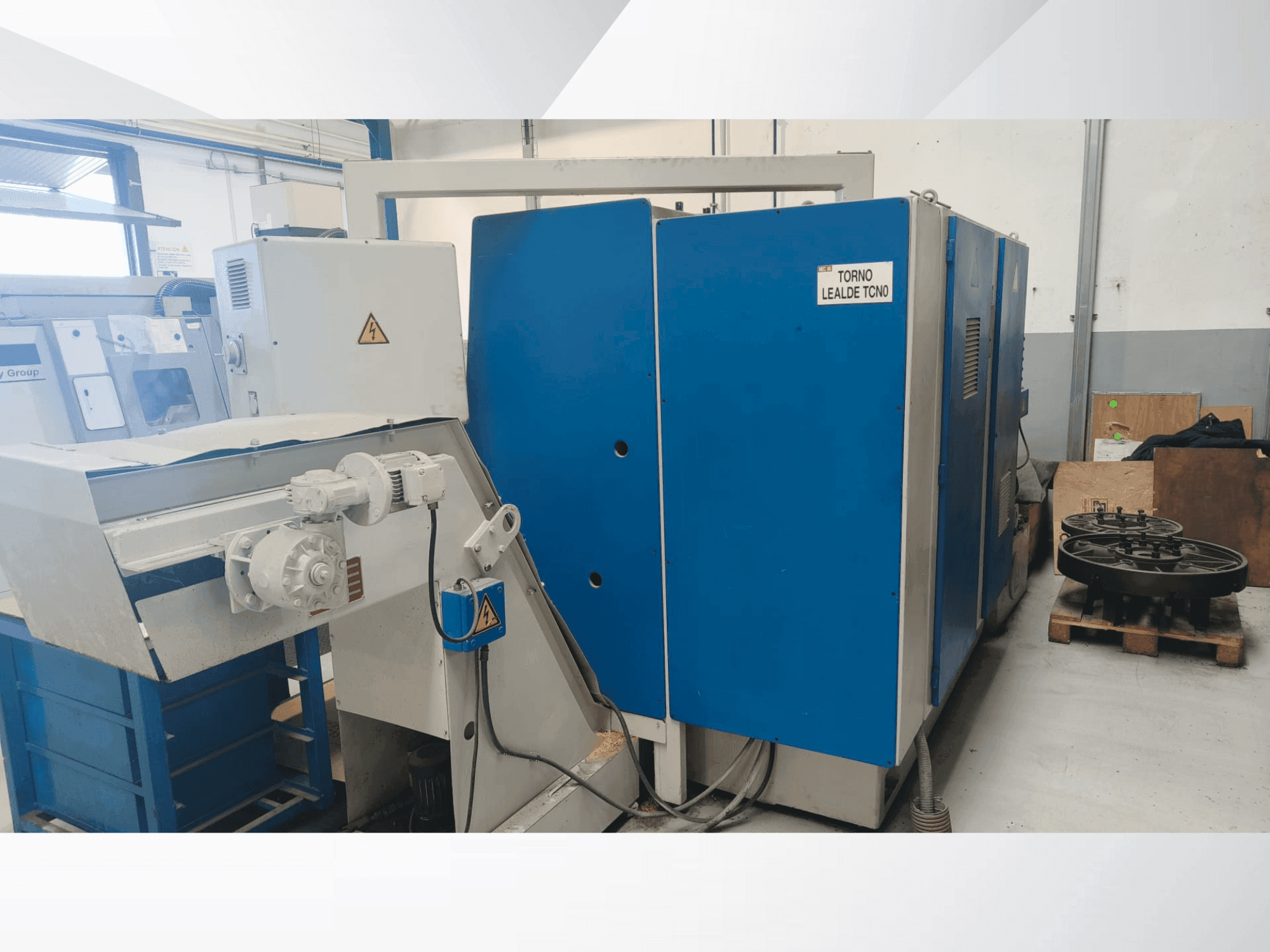 Frontansicht der Lealde TCN-0  Maschine