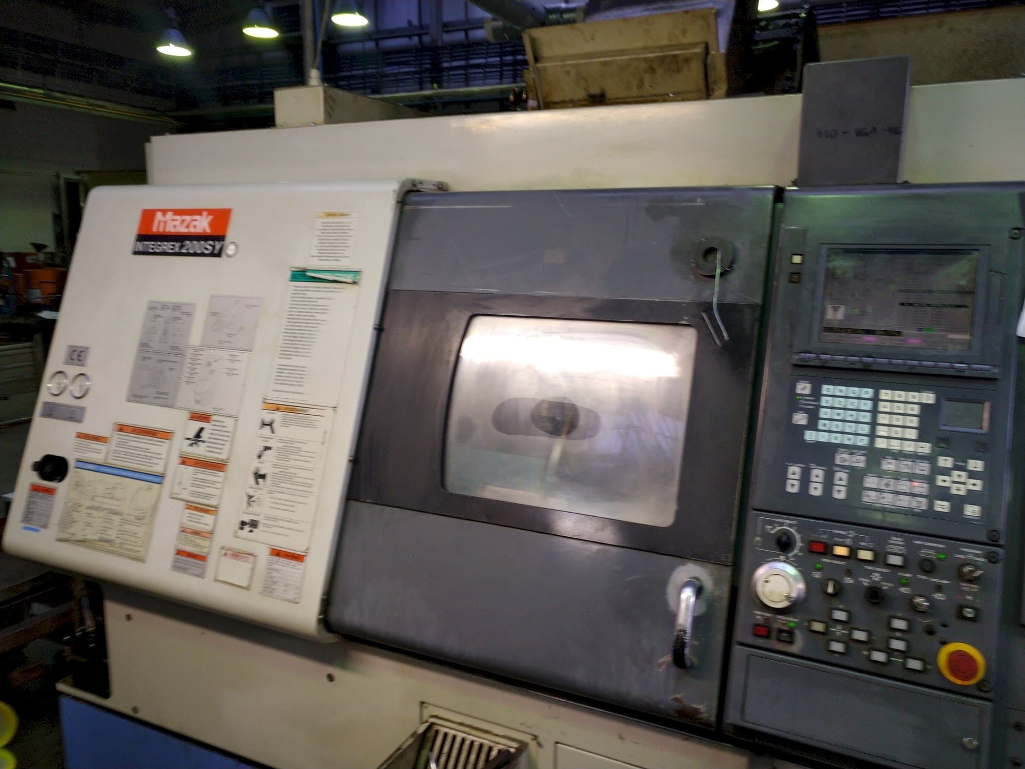 Frontansicht der Mazak INTEGREX 200 SY  Maschine