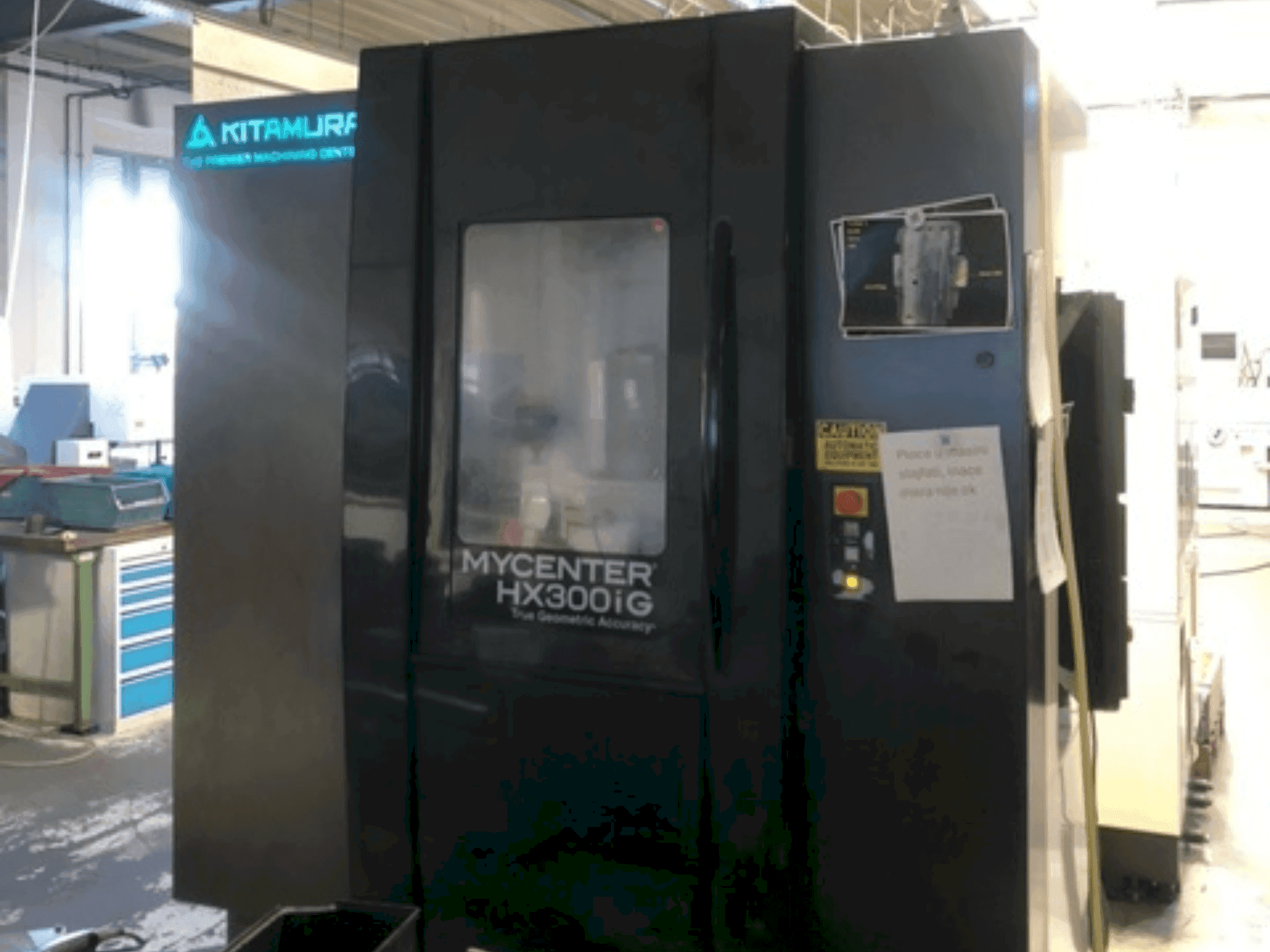 Frontansicht der Kitamura HX300iG  Maschine