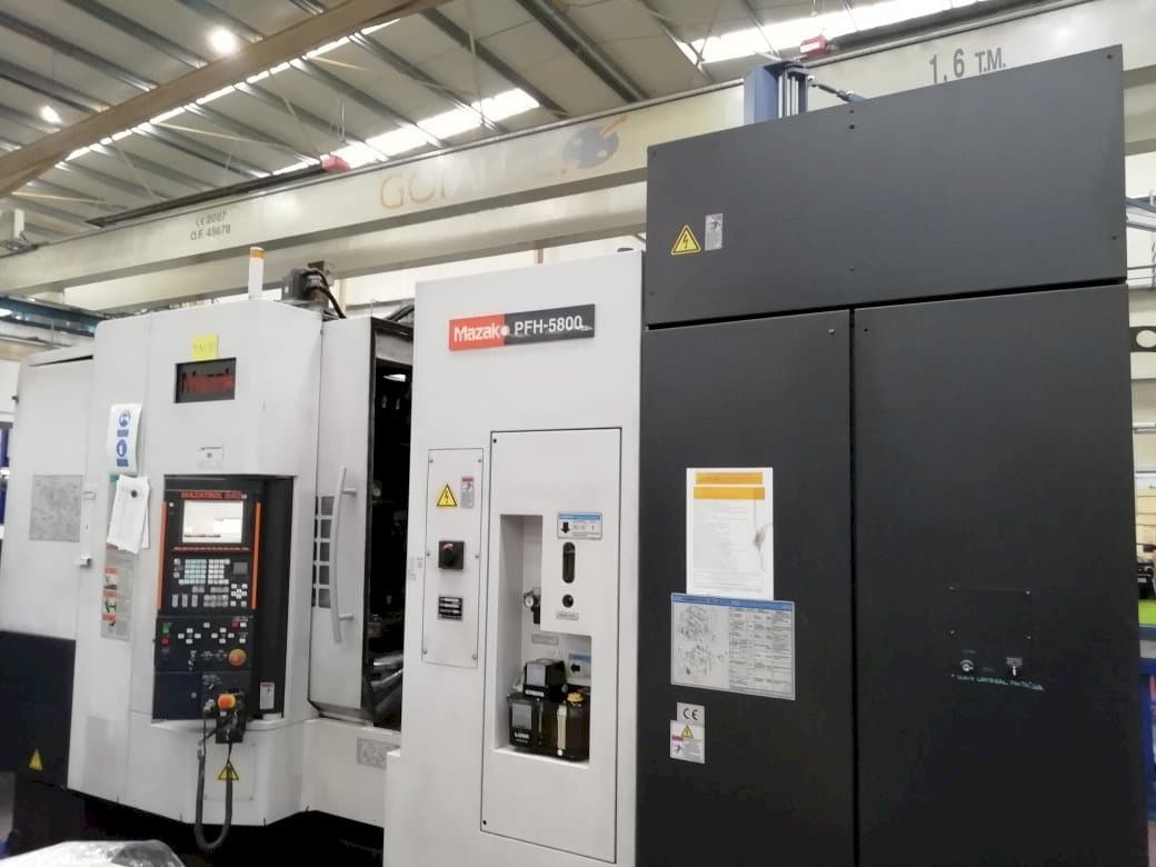 Frontansicht der Mazak PFH 5800  Maschine