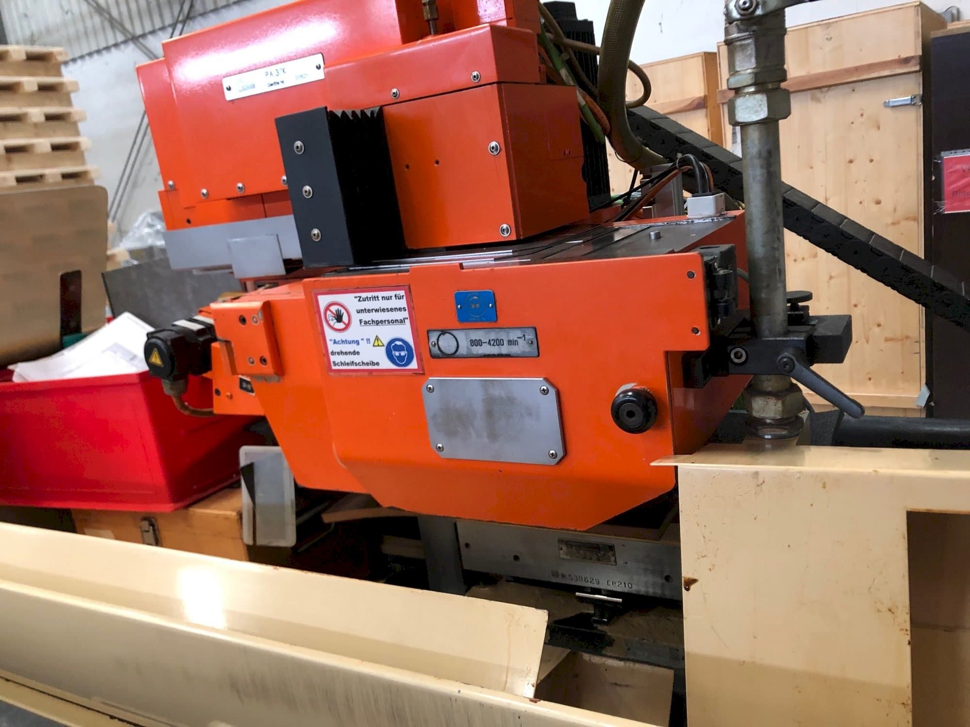 Frontansicht der JUNG JF 525 N  Maschine