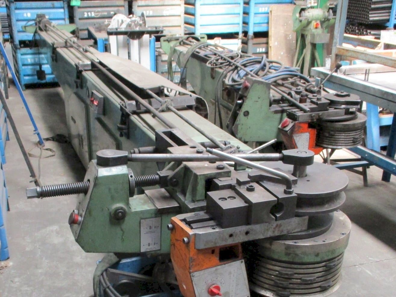 Frontansicht der Tejero 55AHC  Maschine