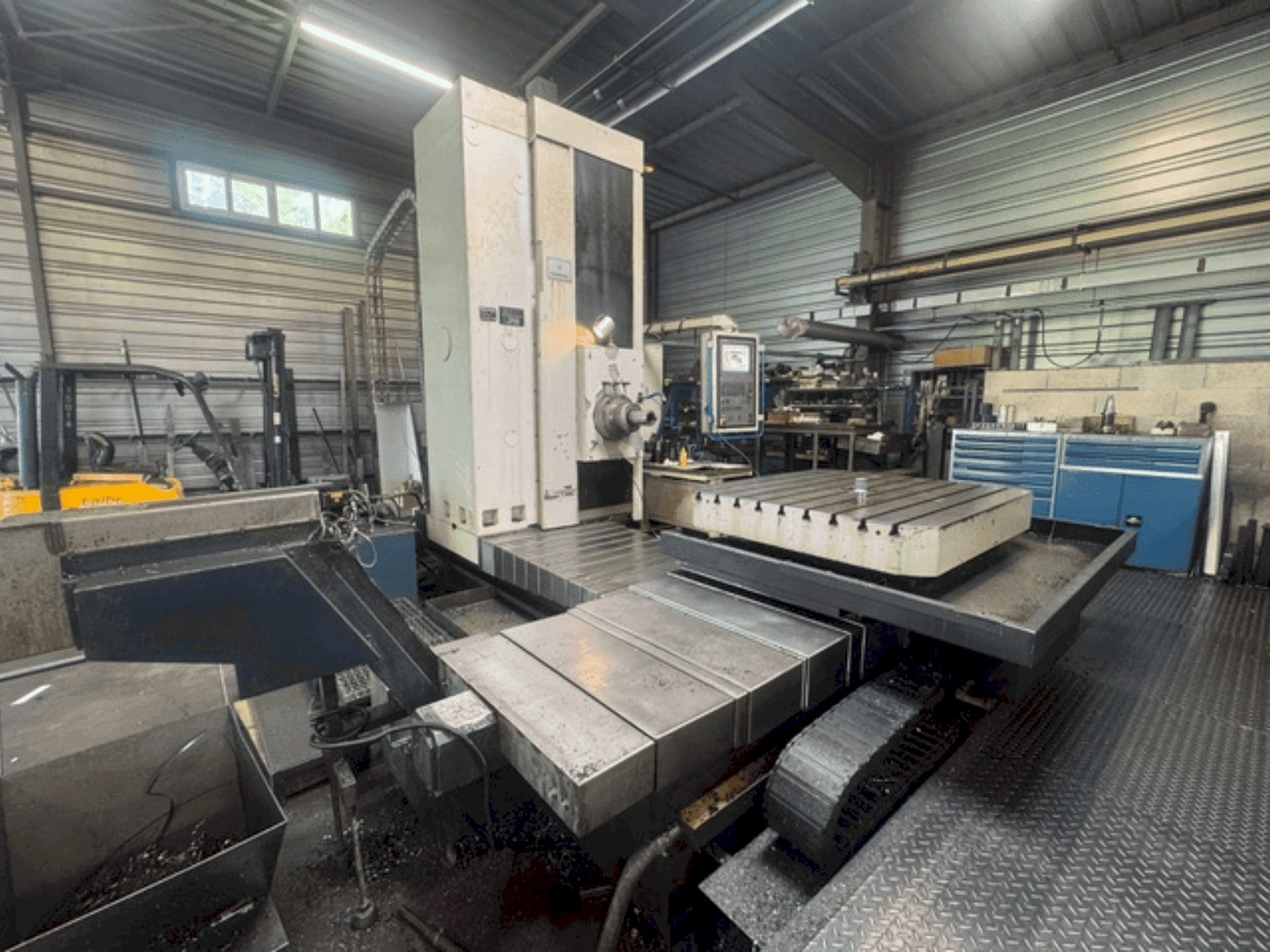 Frontansicht der SMCTL PCB110  Maschine
