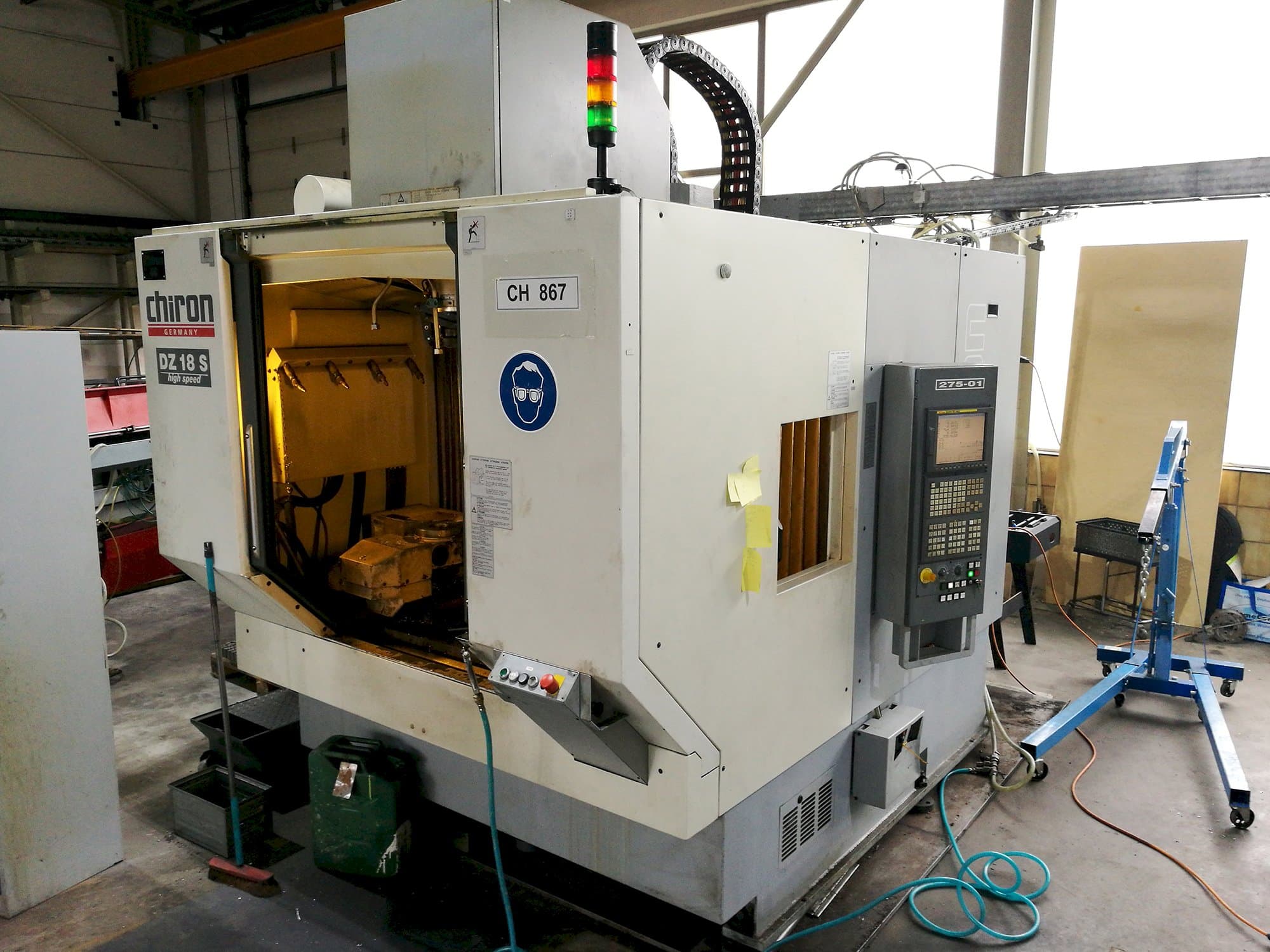 Linke Ansicht der Chiron DZ 18 S Maschine