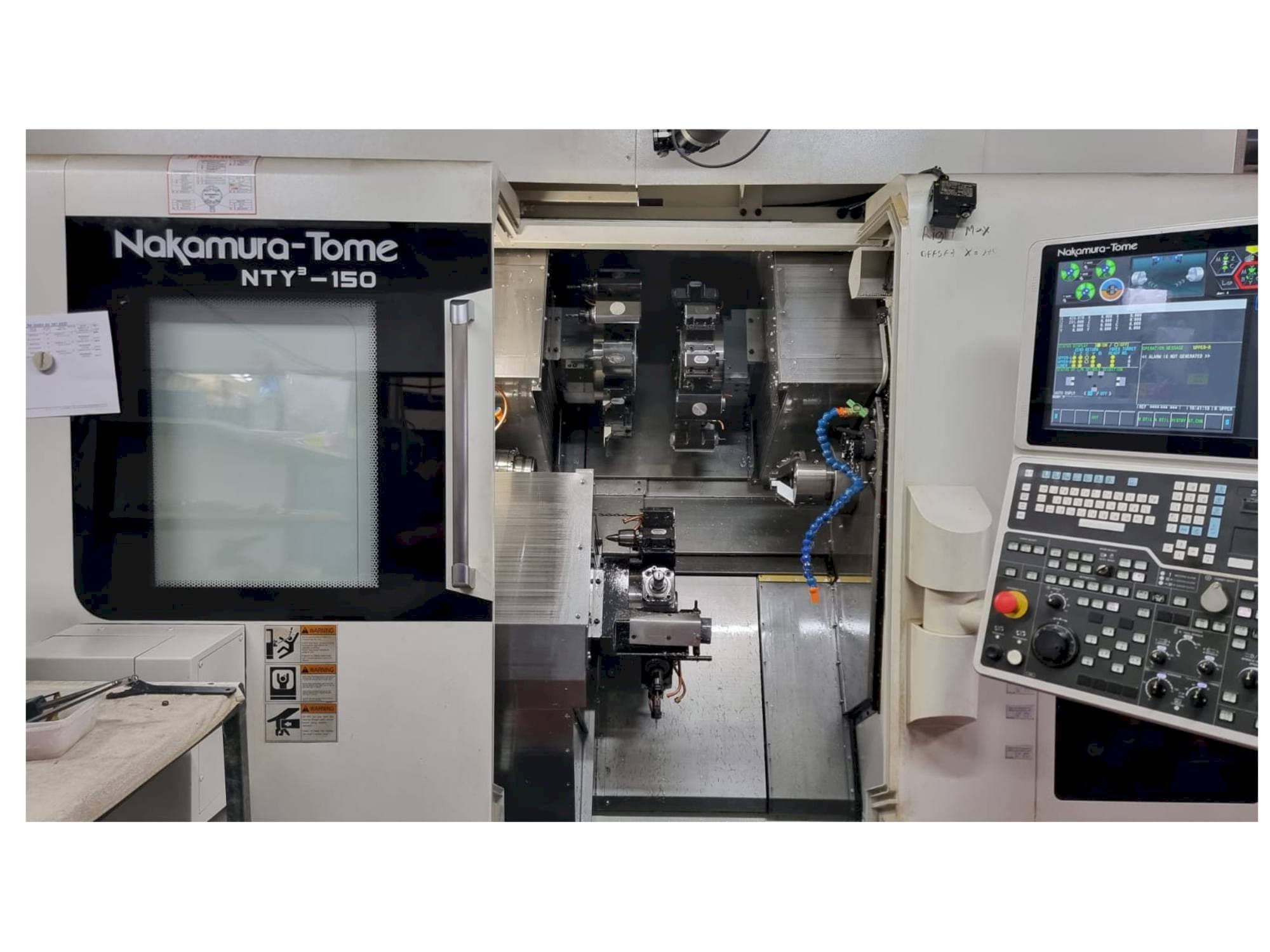 Frontansicht der NAKAMURA-TOME NTY3-150  Maschine