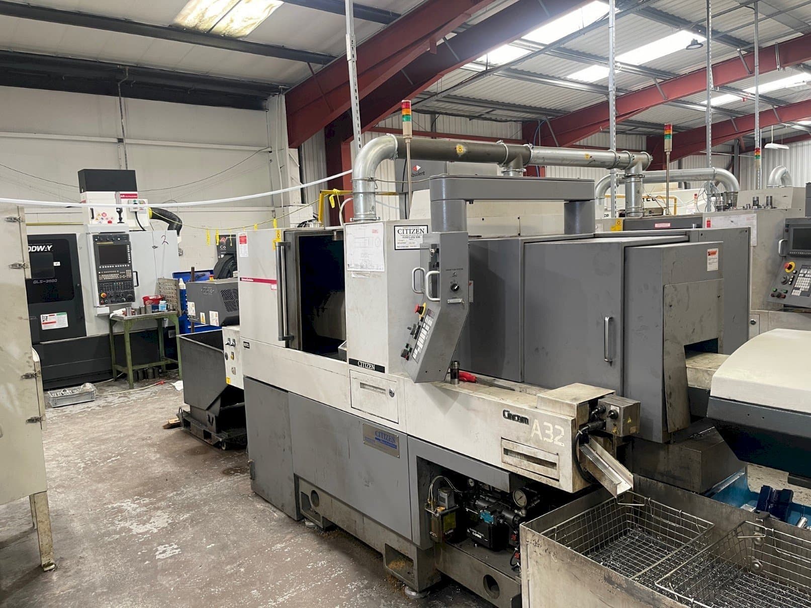 Frontansicht der Citizen A32-VII CL  Maschine