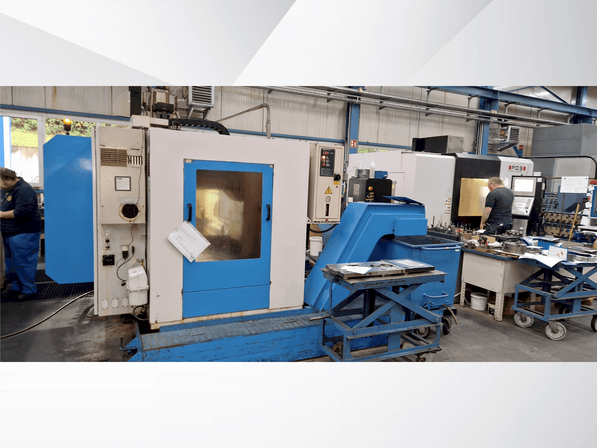 Frontansicht der KONDIA HM-2010  Maschine